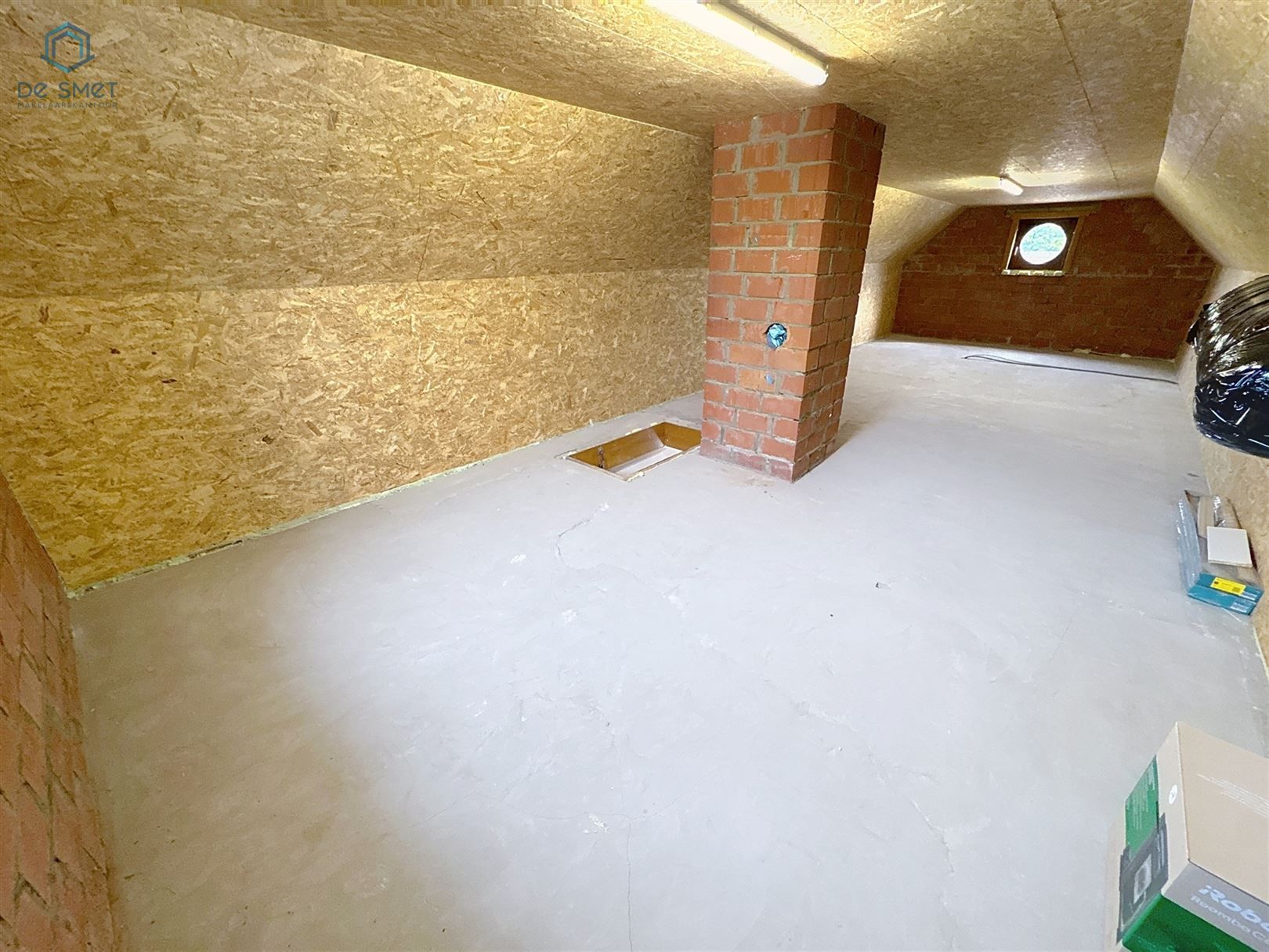 Prachtig gerenoveerde villa met 4 slaapkamers, garage en zwembad foto 25