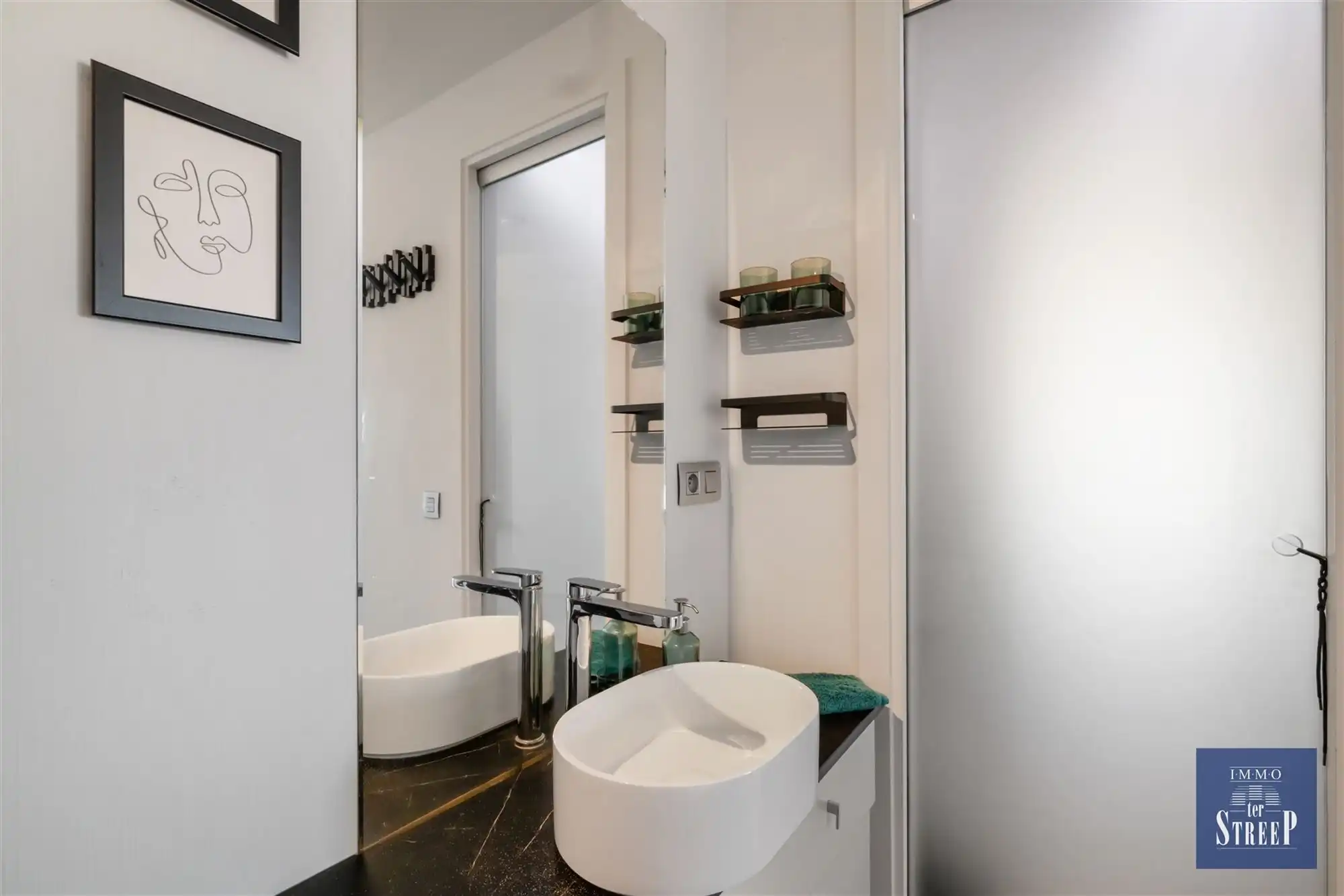 Exclusieve studio met adembenemend zeezicht foto 15