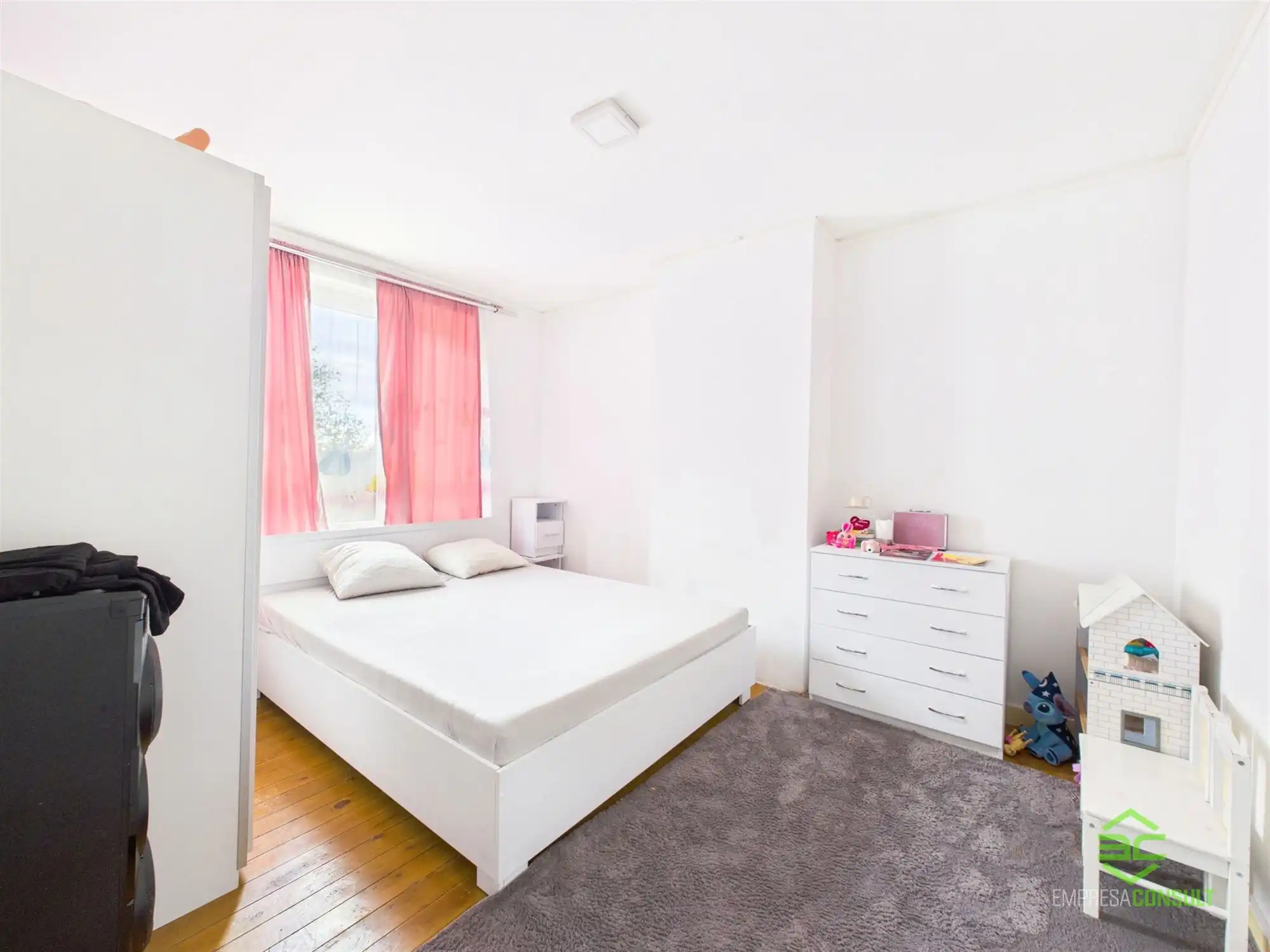 Ruime gezinswoning met 4 slpk in Ezemaal! foto 11