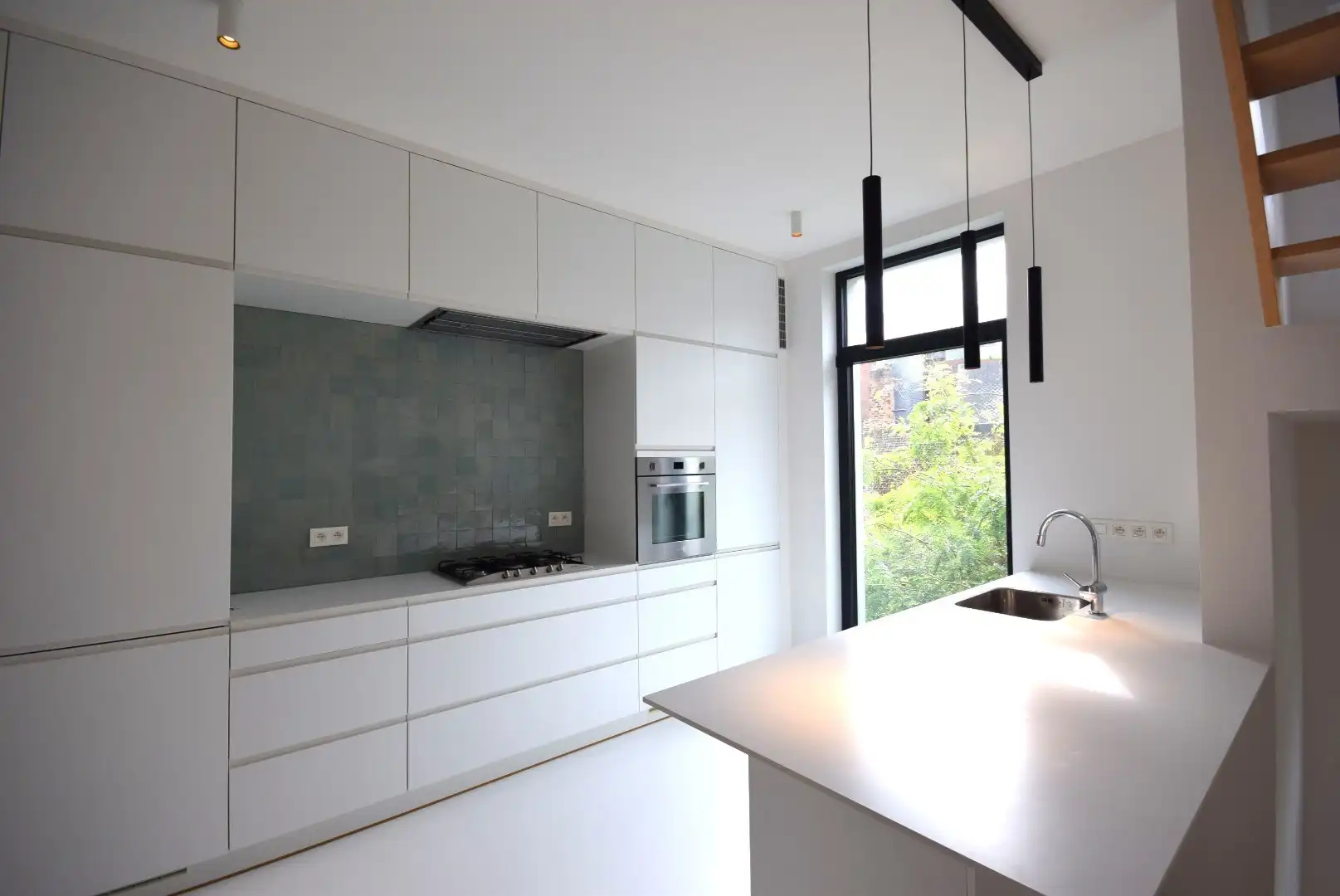 Triplex appartement met twee slaapkamers in de Olifantstraat  foto 3
