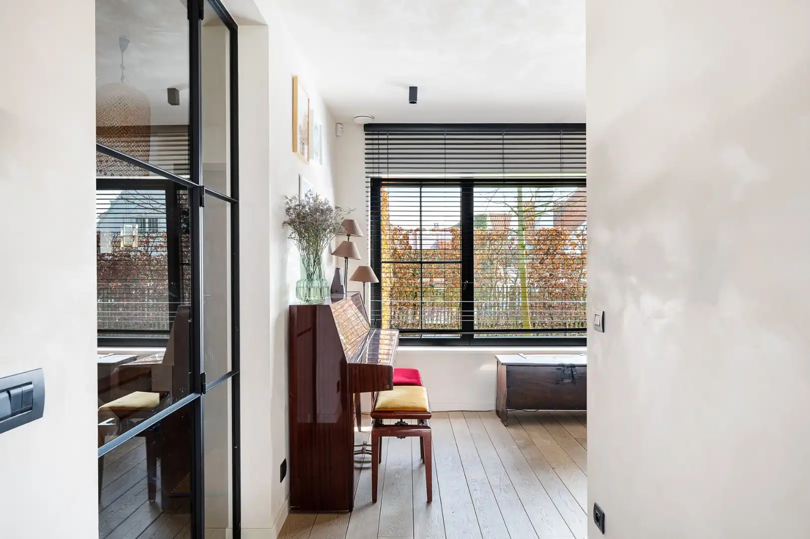 Alleenstaande villa gelegen in een rustige zijstraat van de Magere Schorre  foto 20