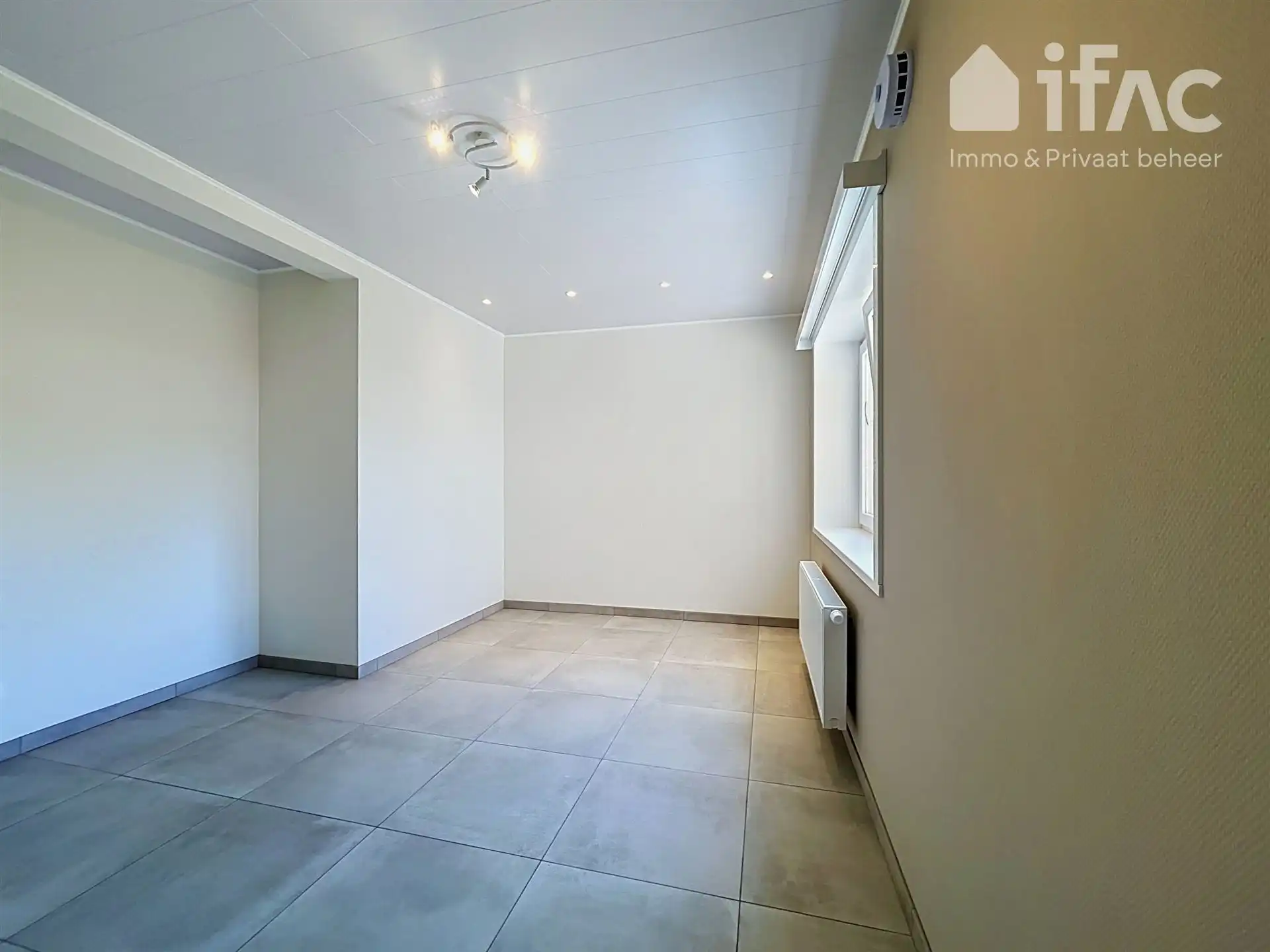Centraal gelegen volledig gerenoveerd appartement foto 6