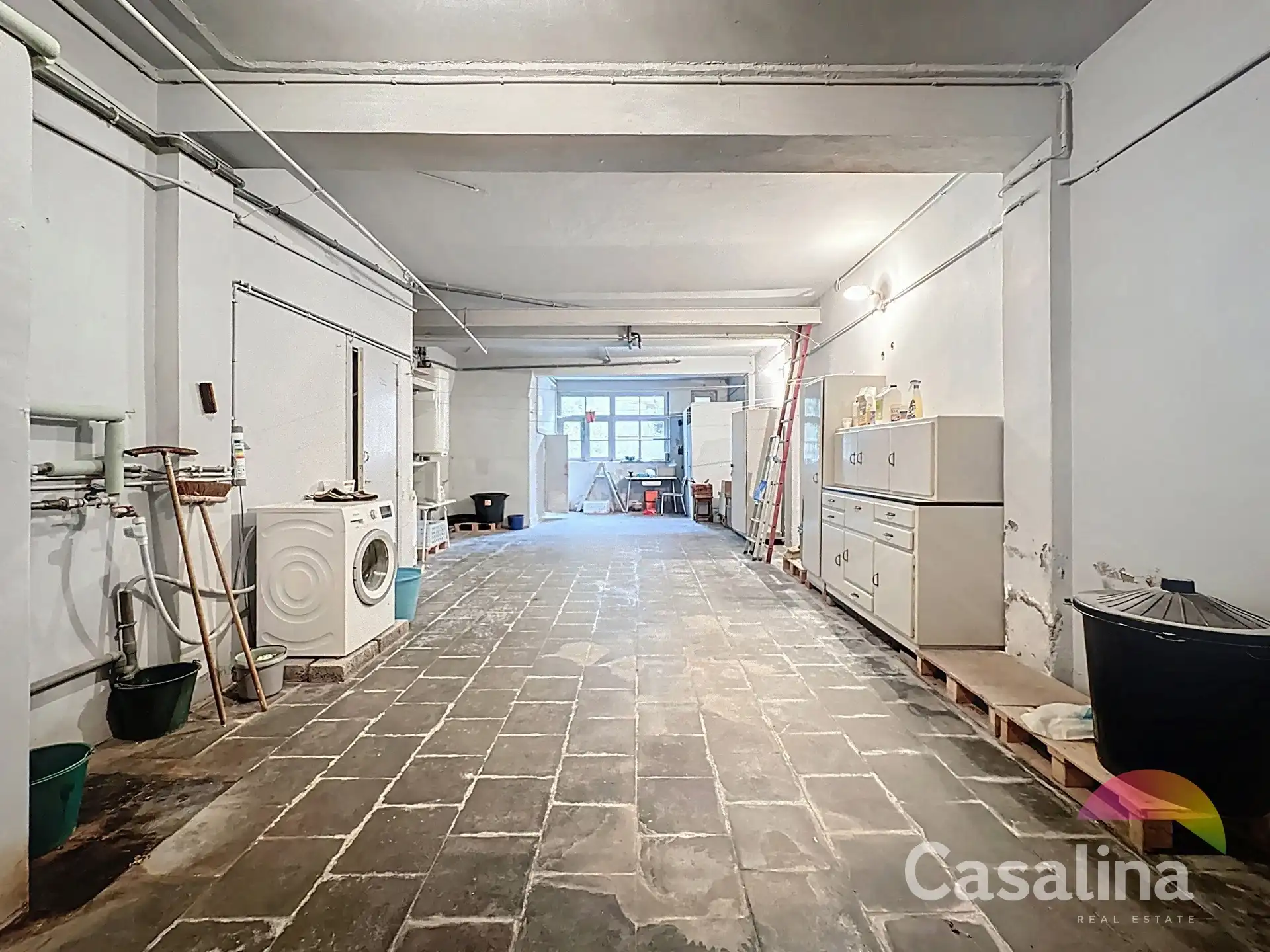 Te renoveren woning met echt potentieel foto 15