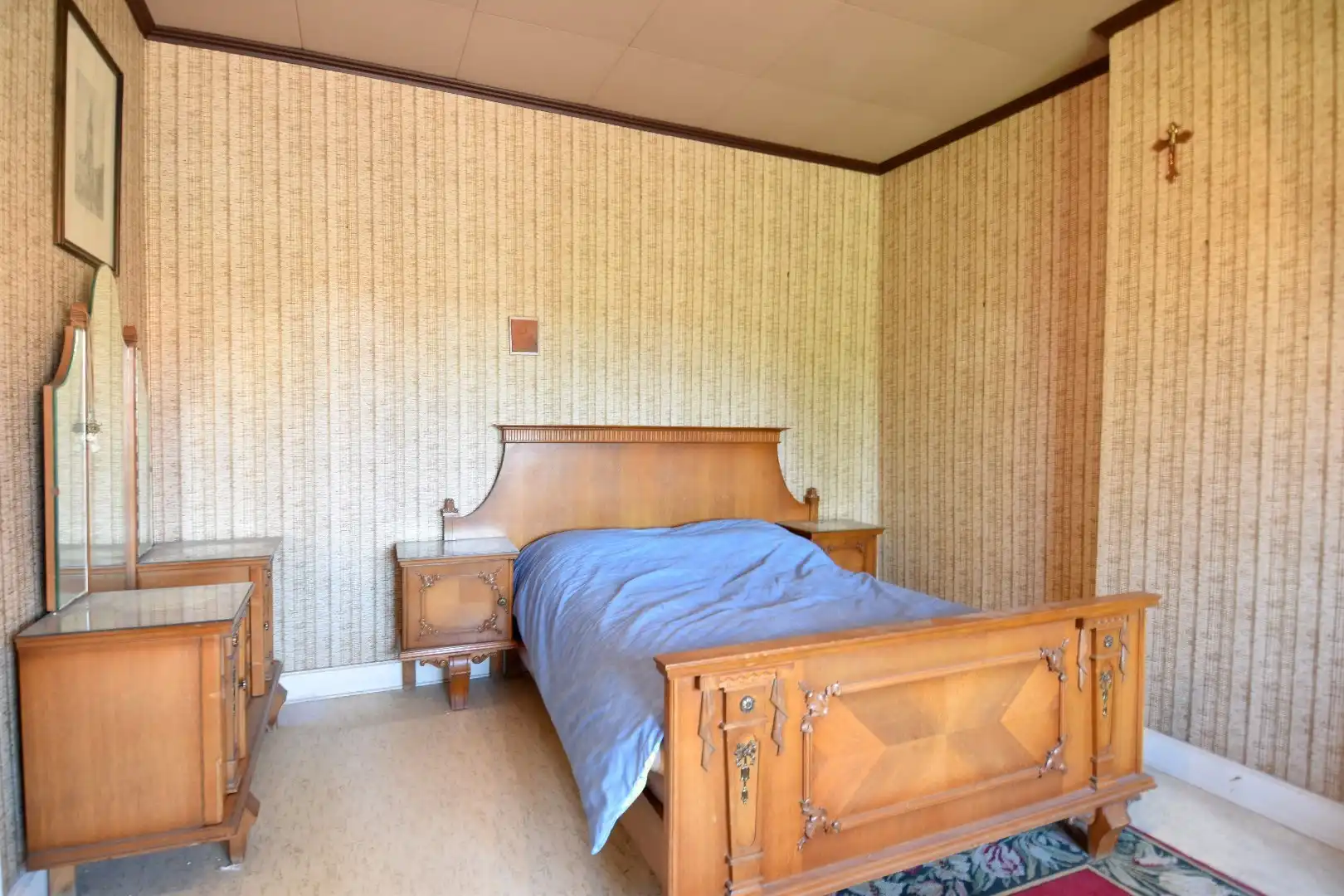 Karaktervolle burgerwoning met 3 slaapkamers, 2 garages (met uitweg) en zonnige tuin te koop in Rollegem-centrum foto 12