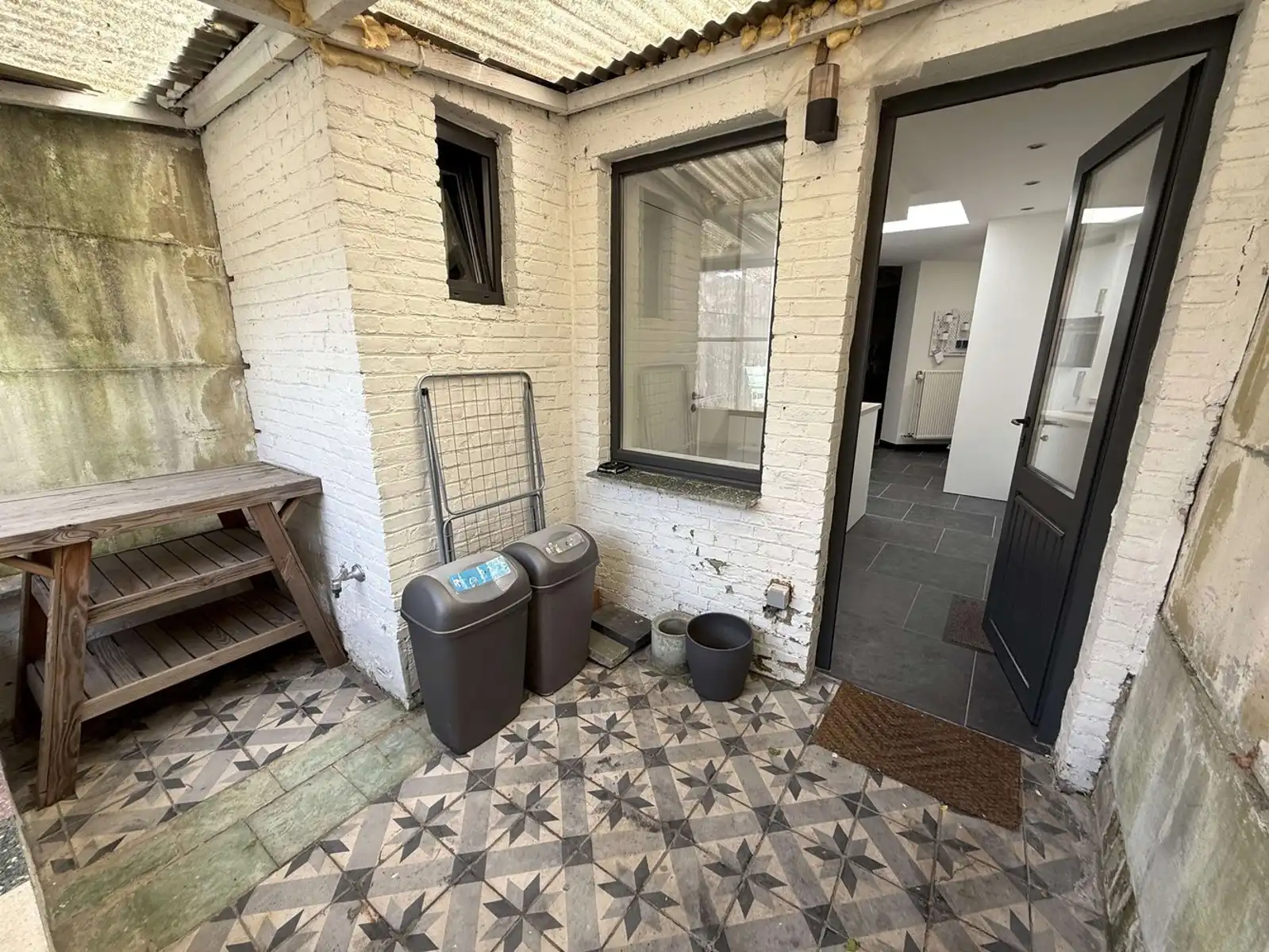 Recent gerenoveerd en volledig gemeubeld rijhuis met tuin te huur foto 13