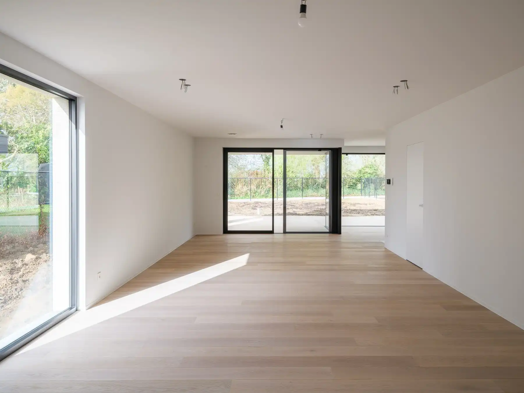 Halfopen nieuwbouwvilla aan 6% btw met 4 slpk's foto 4
