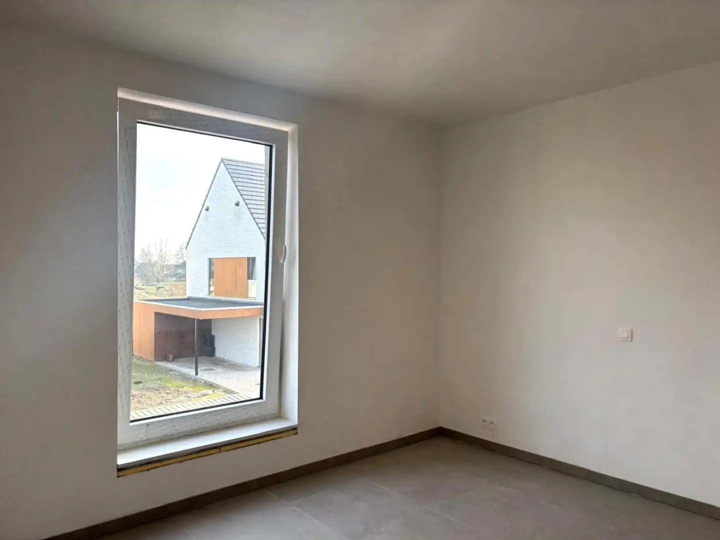 NIEUWBOUWWONING MET 3 SLPKS | TUIN EN CARPORT foto 11
