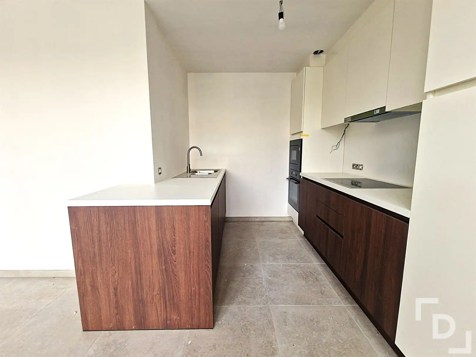 Lichtrijke loft te koop in centrum Ieper. foto 5