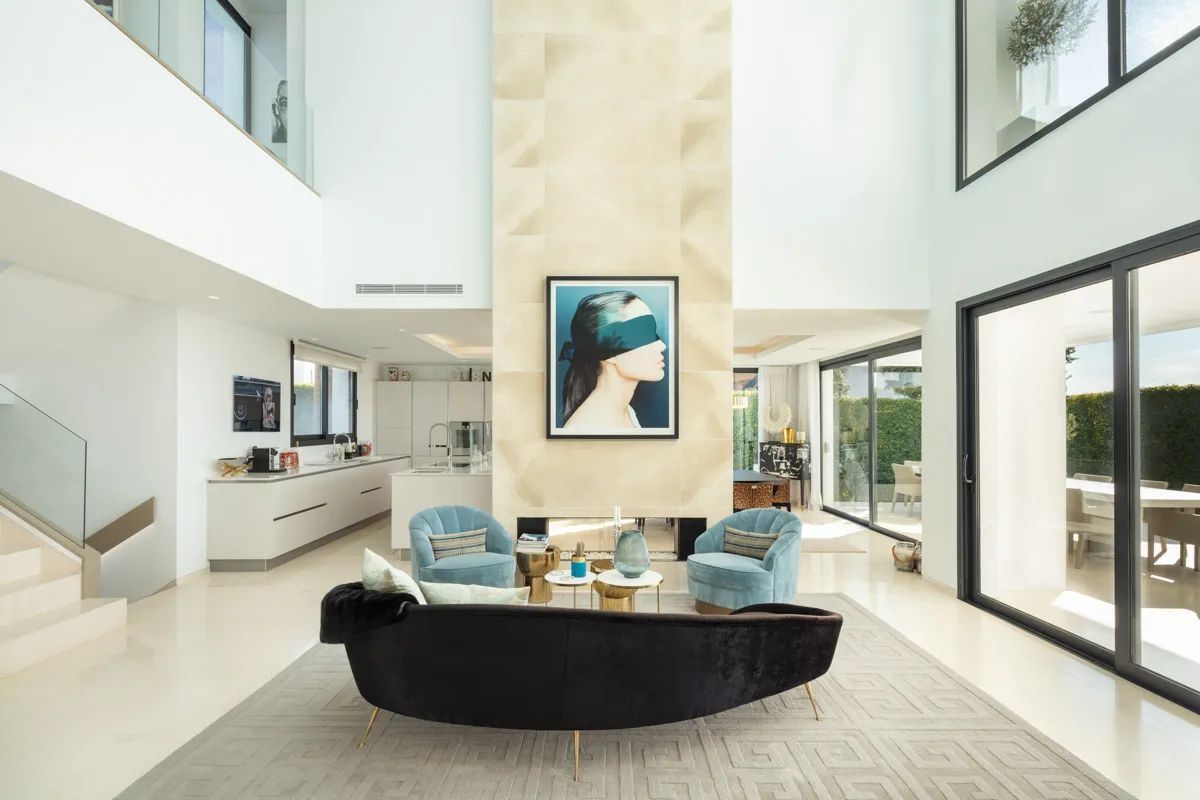 Spectaculaire villa met panoramisch uitzicht in Nueva Andalucía - luxe levensstijl in de iconische golfvallei van Marbella foto 4