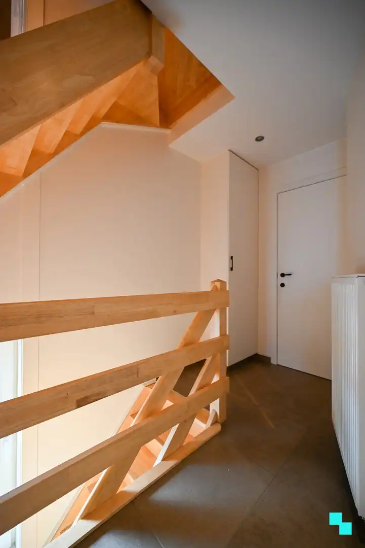 Duplexappartement te Sint-Eloois-Winkel met 2 slaapkamers foto 3