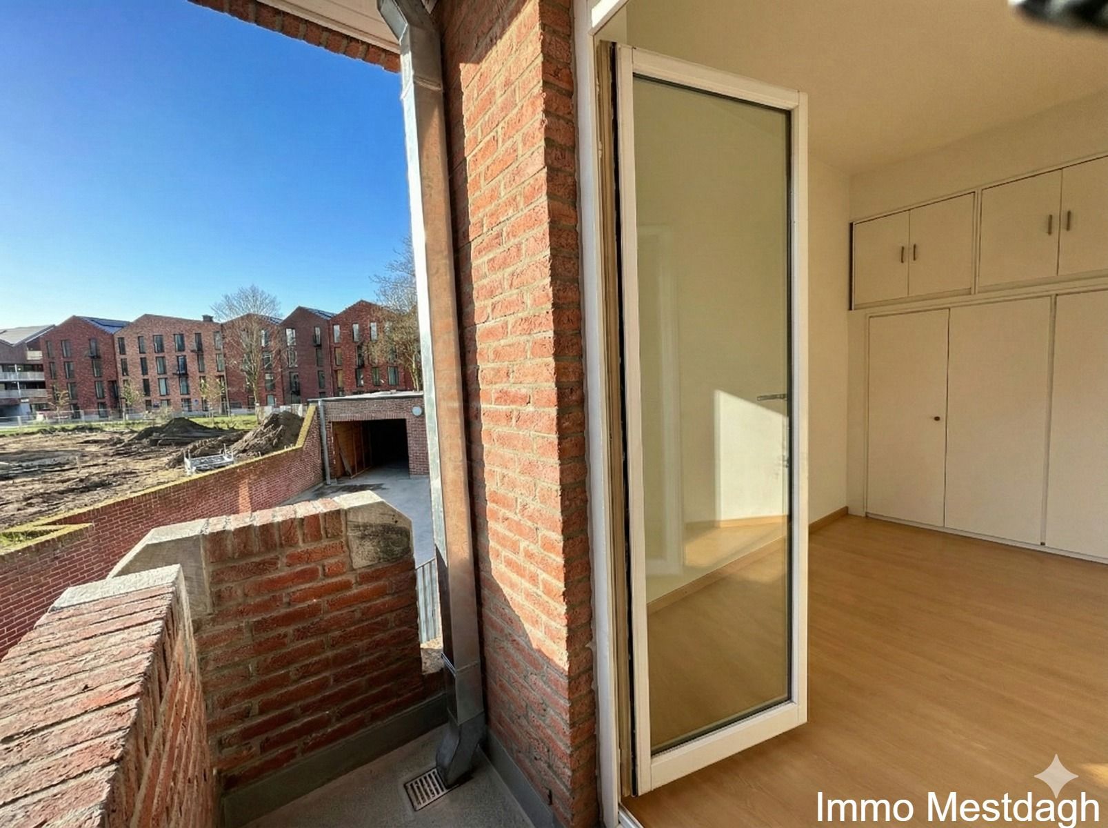 Royaal appartement met garagebox en zicht op de Schaffense Poort. foto 15