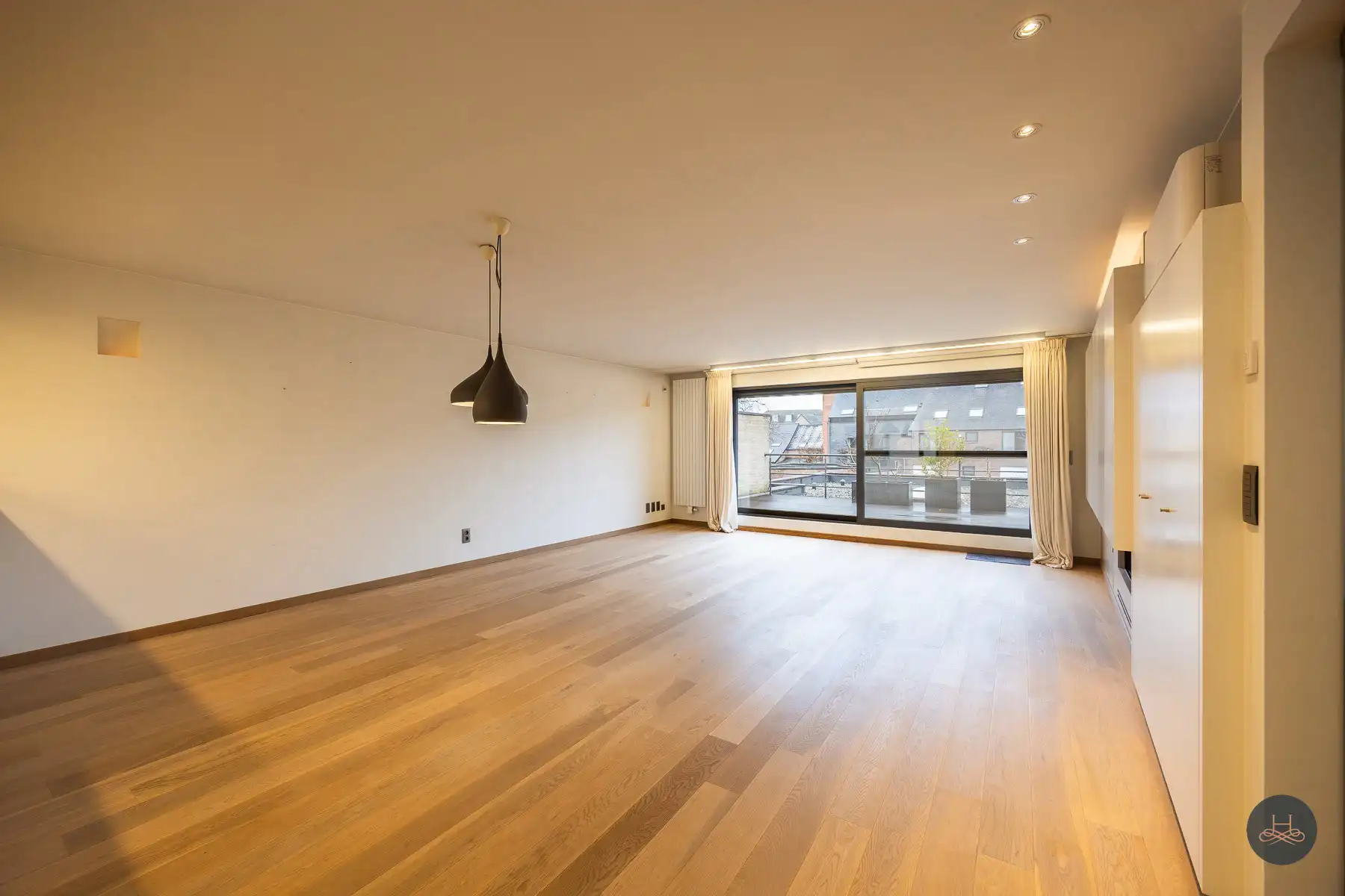 Zeer ruim triplex appartement in centrum Haacht foto 7