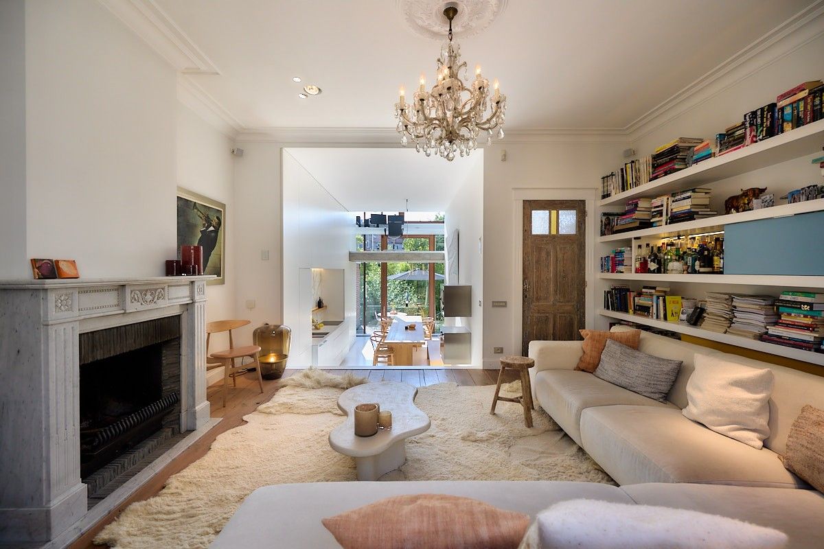Buitengewone interbellum architecten-burgerwoning met tuin die omgevormd werd tot een hedendaagse luxueuze concept-woning. foto 3