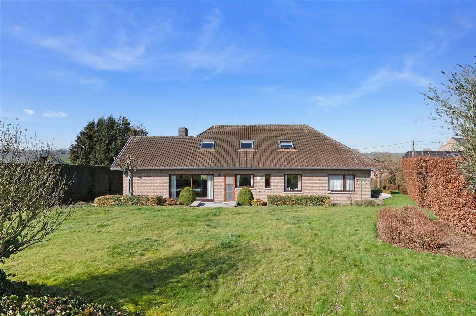 Ruime villa met prachtig uitzicht foto 2