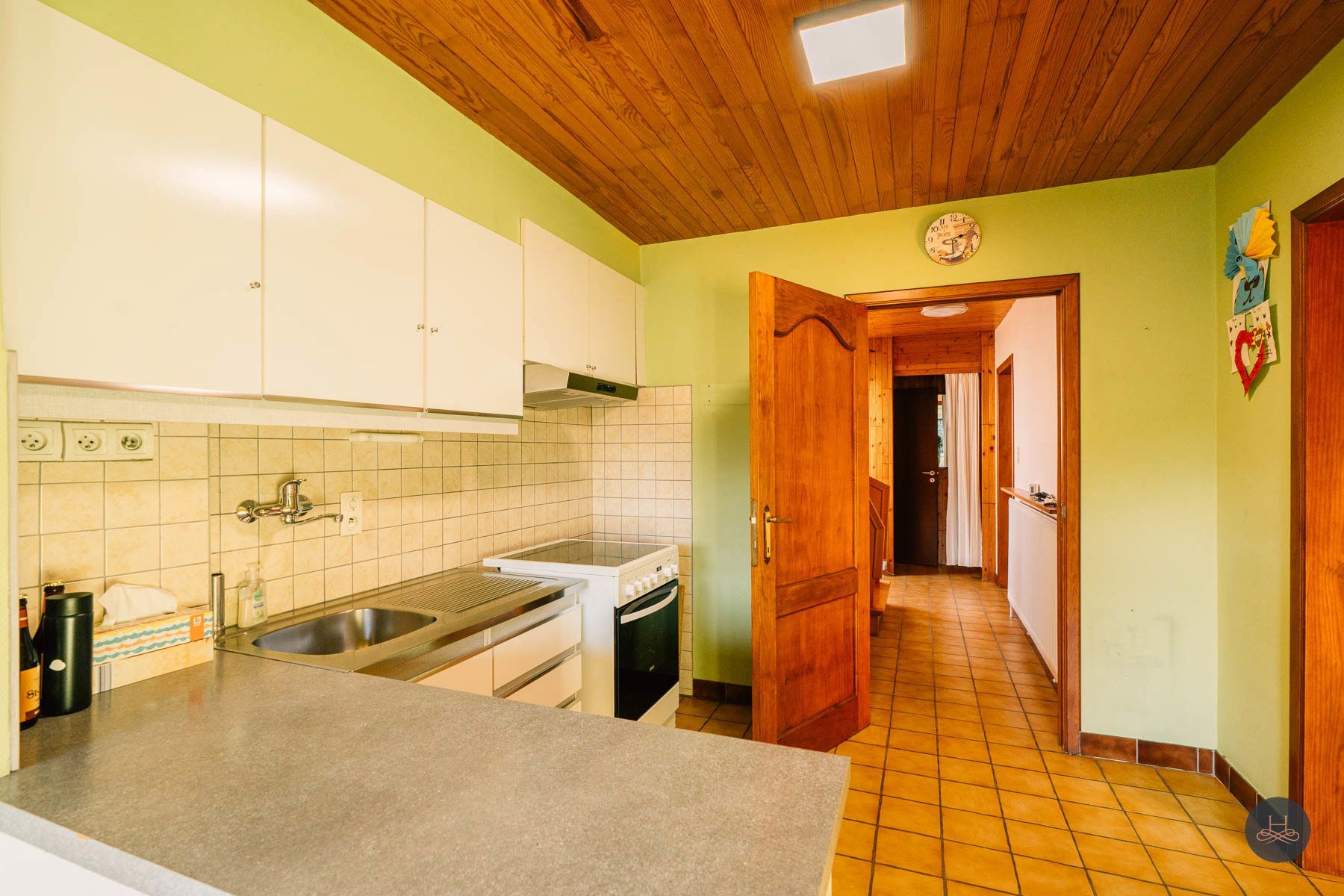 Ruime gezinswoning in rustige wijk met tuin! foto 12