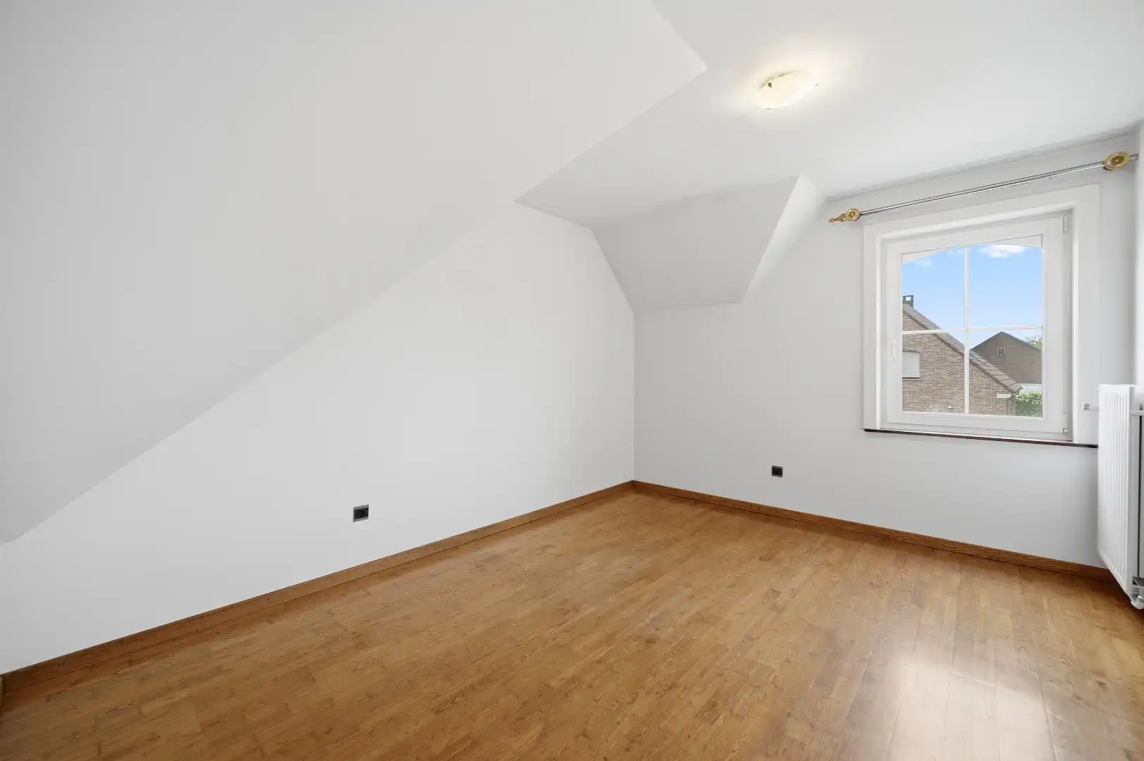 Exclusieve stijlvolle villa met prachtige tuin in rustige omgeving foto 12