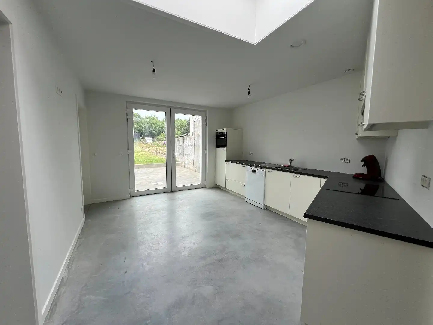 Gezellige woning met 3 slaapkamers en ruime tuin te Nieuwkerke foto 4