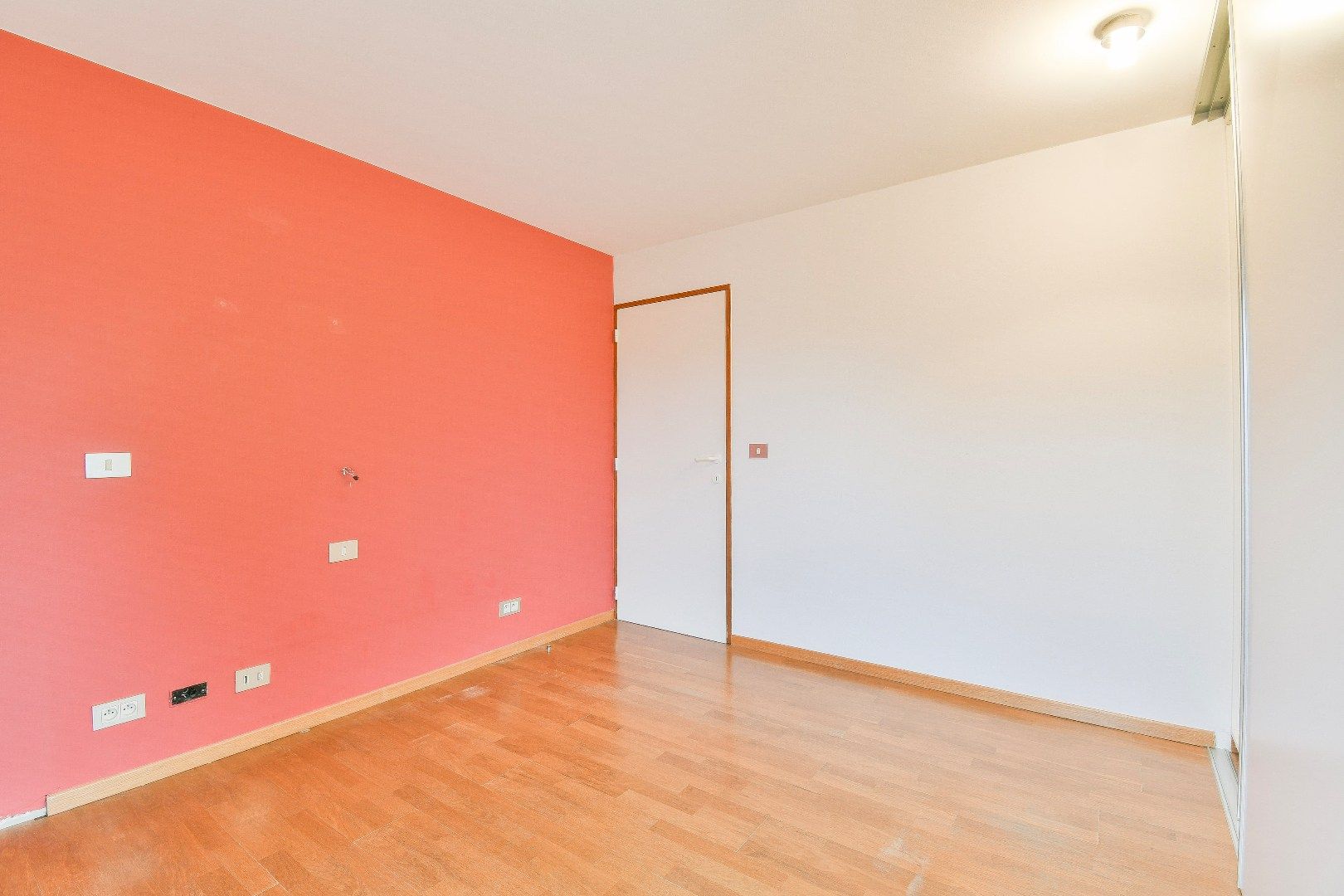 Prachtige Villa met Zwembad in het hartje van Oudenburg Te huur.  foto 20