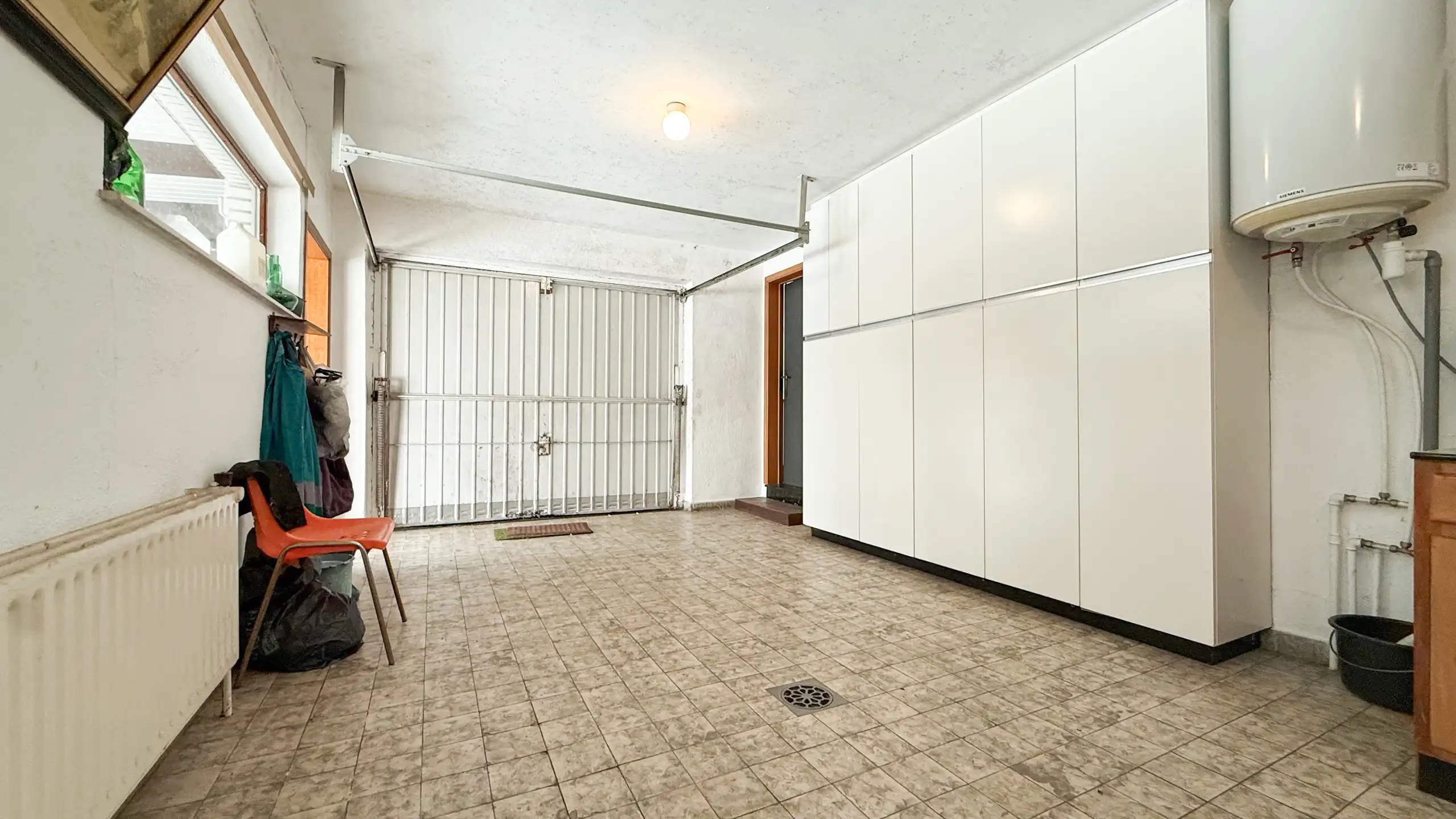 Rustig gelegen bungalow op zeer ruim perceel in Heusden! foto 20