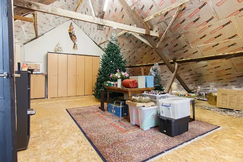 Knap afgewerkte, energiezuinige en ruime woning met vier slaapkamers, guesthouse/praktijkruimte op een centrale (maar toch bosrijke!) locatie te As foto 28