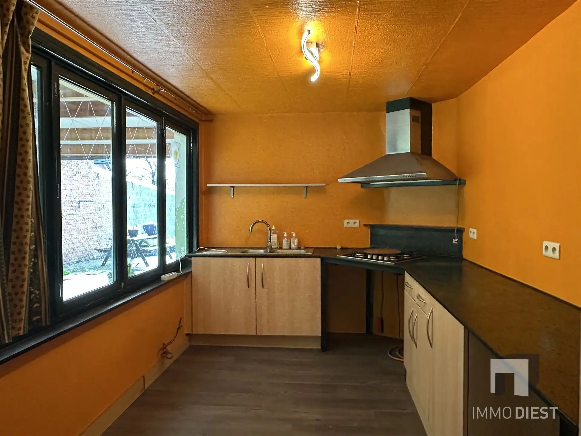 Woning met 3 slpks, garage en grote tuin. Vlakbij station Diest gelegen. foto 9