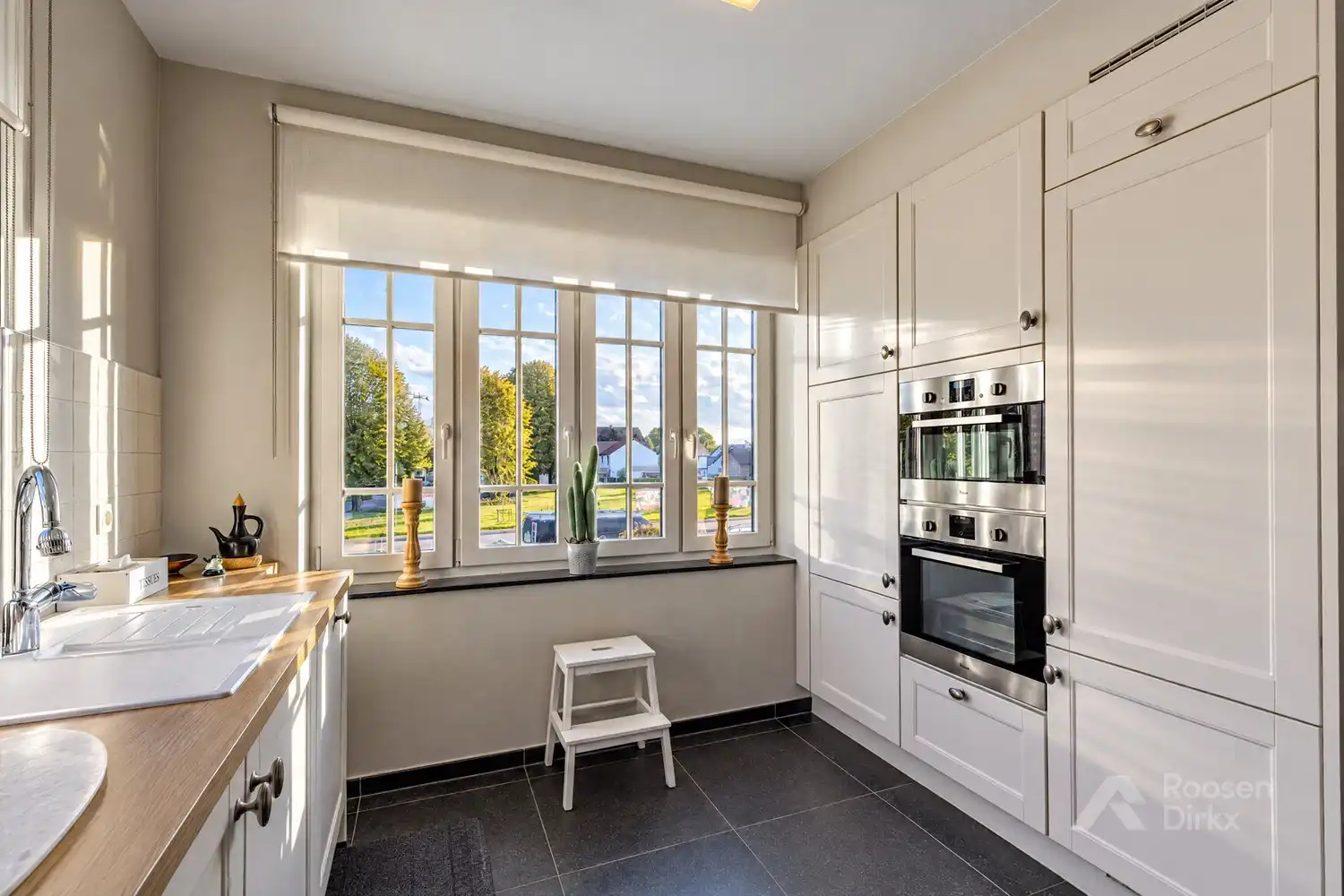 Luxe appartement (150m²) met 3 slaapkamers en 60m² terrassen te BREE. foto 14