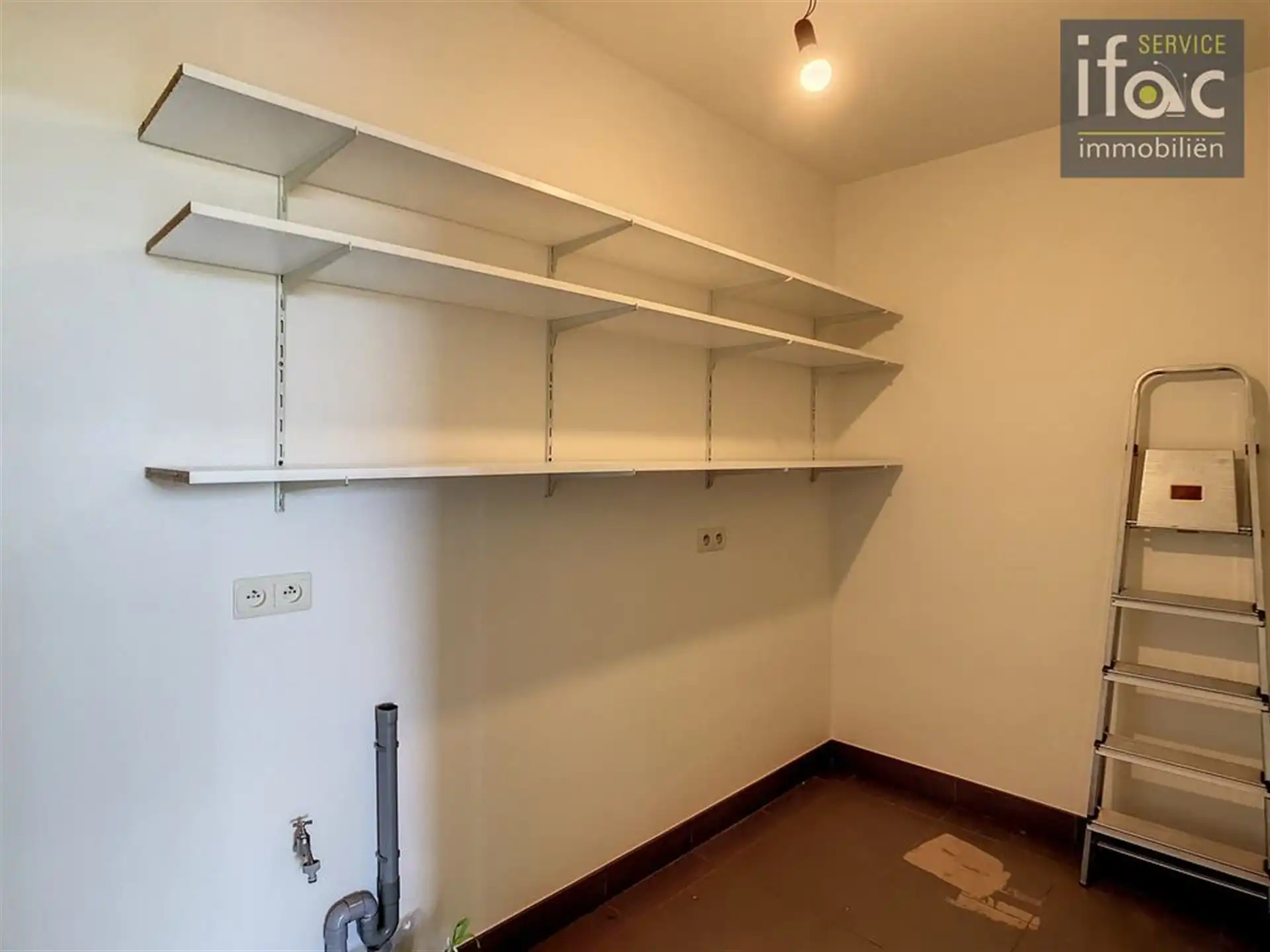 Prachtige 3-gevel villa met unieke panoramische vergezichten foto 17