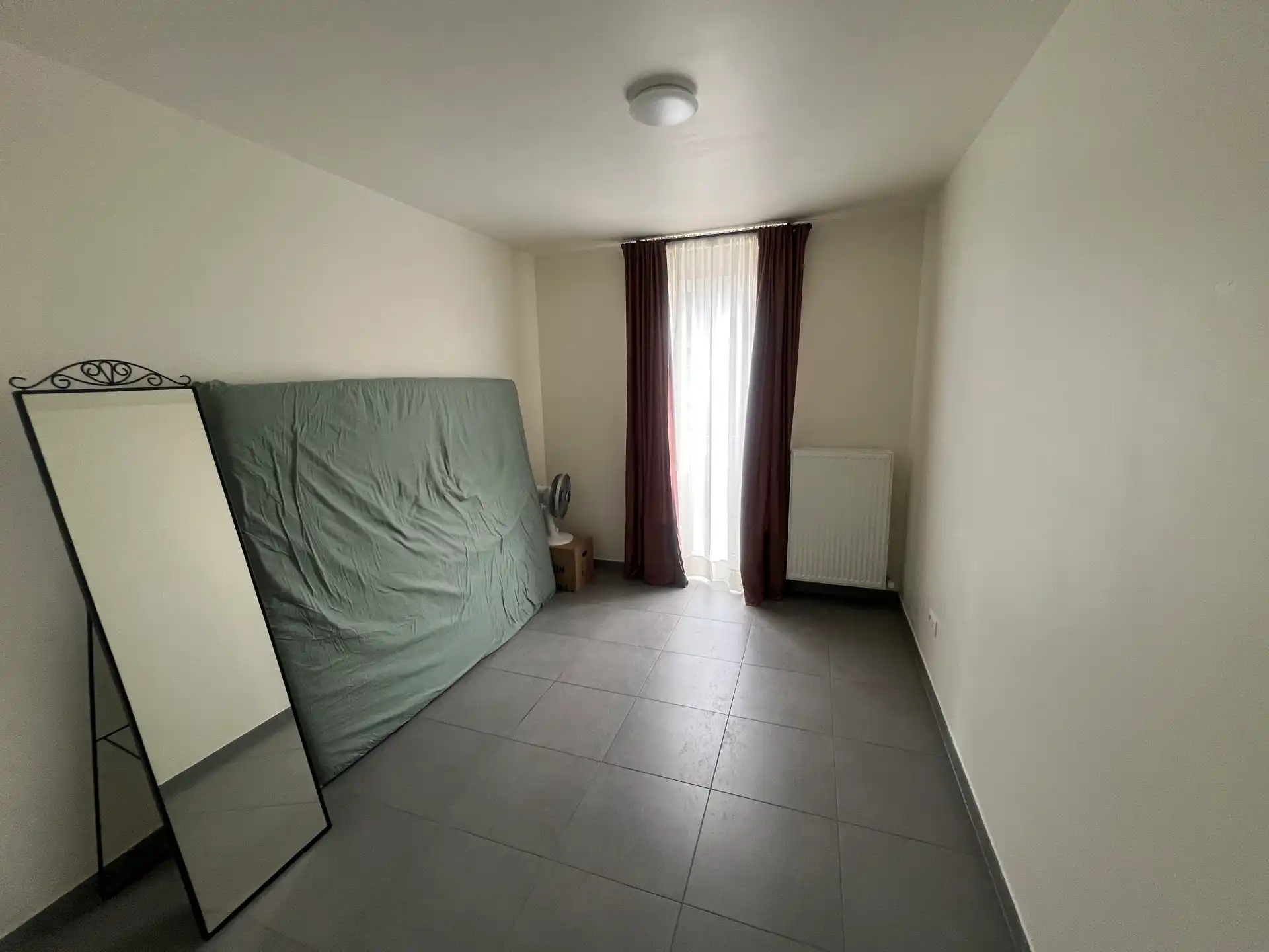 Ruim appartement met uniek groen uitzicht in hartje Genk foto 16