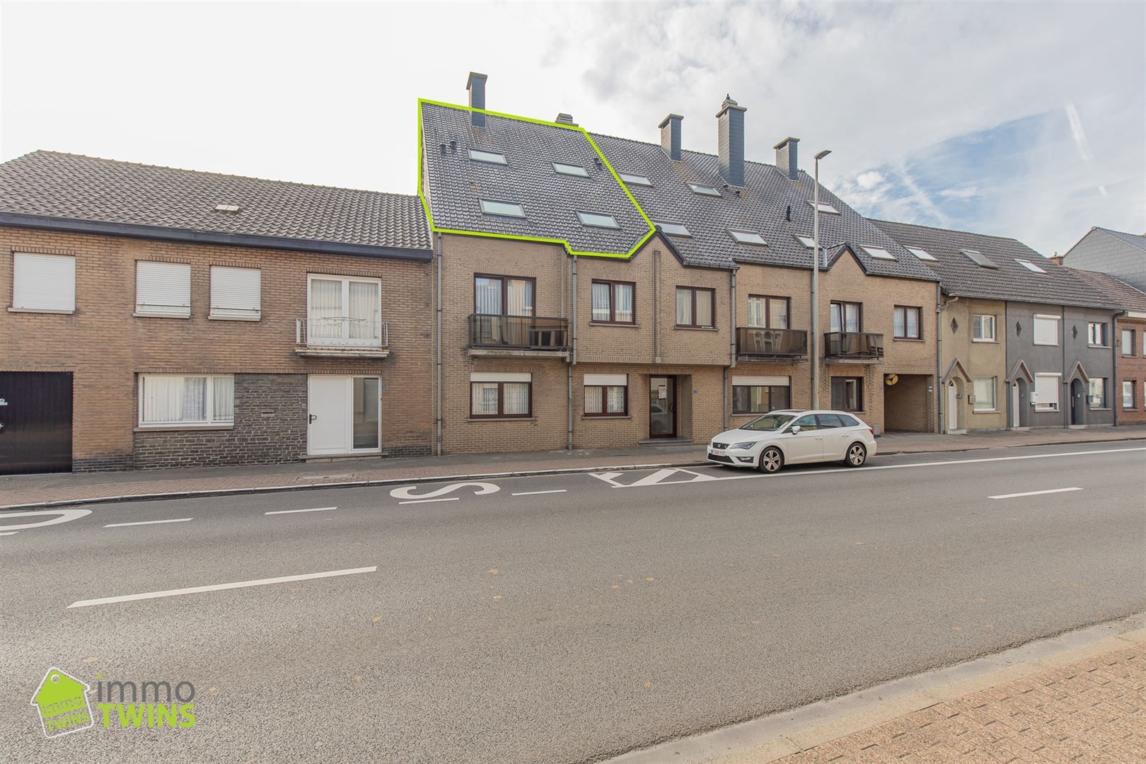 Duplex app. met 3 slpks, terras, autostaanplaats & garage foto 12
