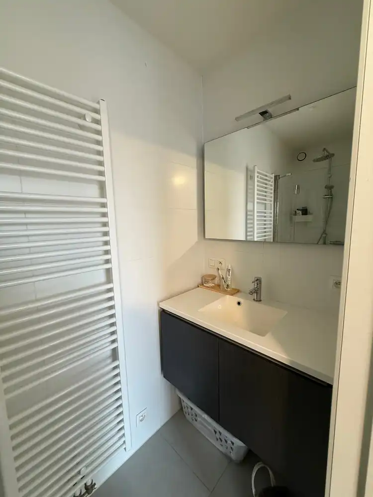 Recent en lichtrijk appartement met ruim terras foto 12