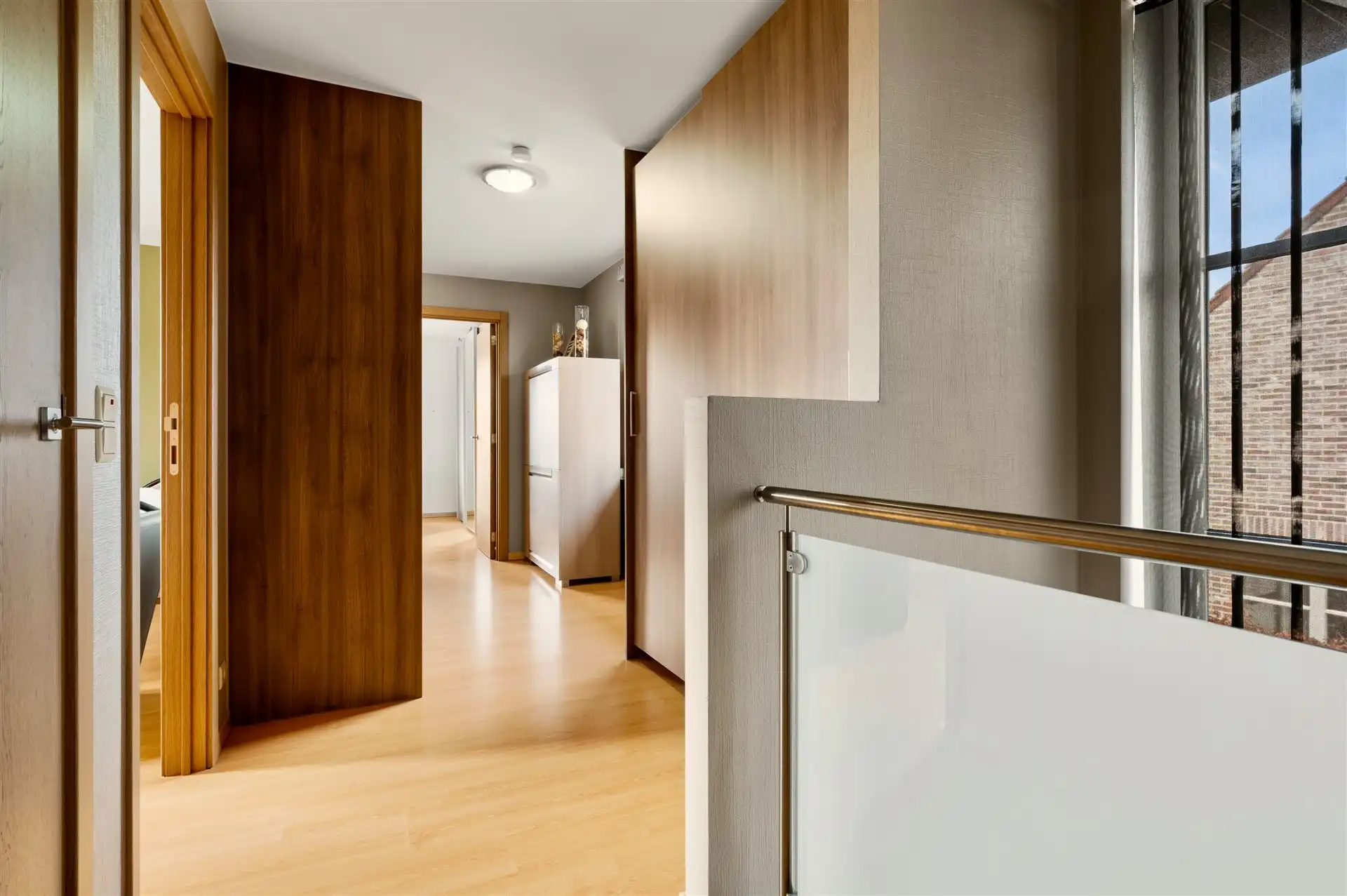 Prachtige woning in doodlopende straat vlakbij de markt  foto 14