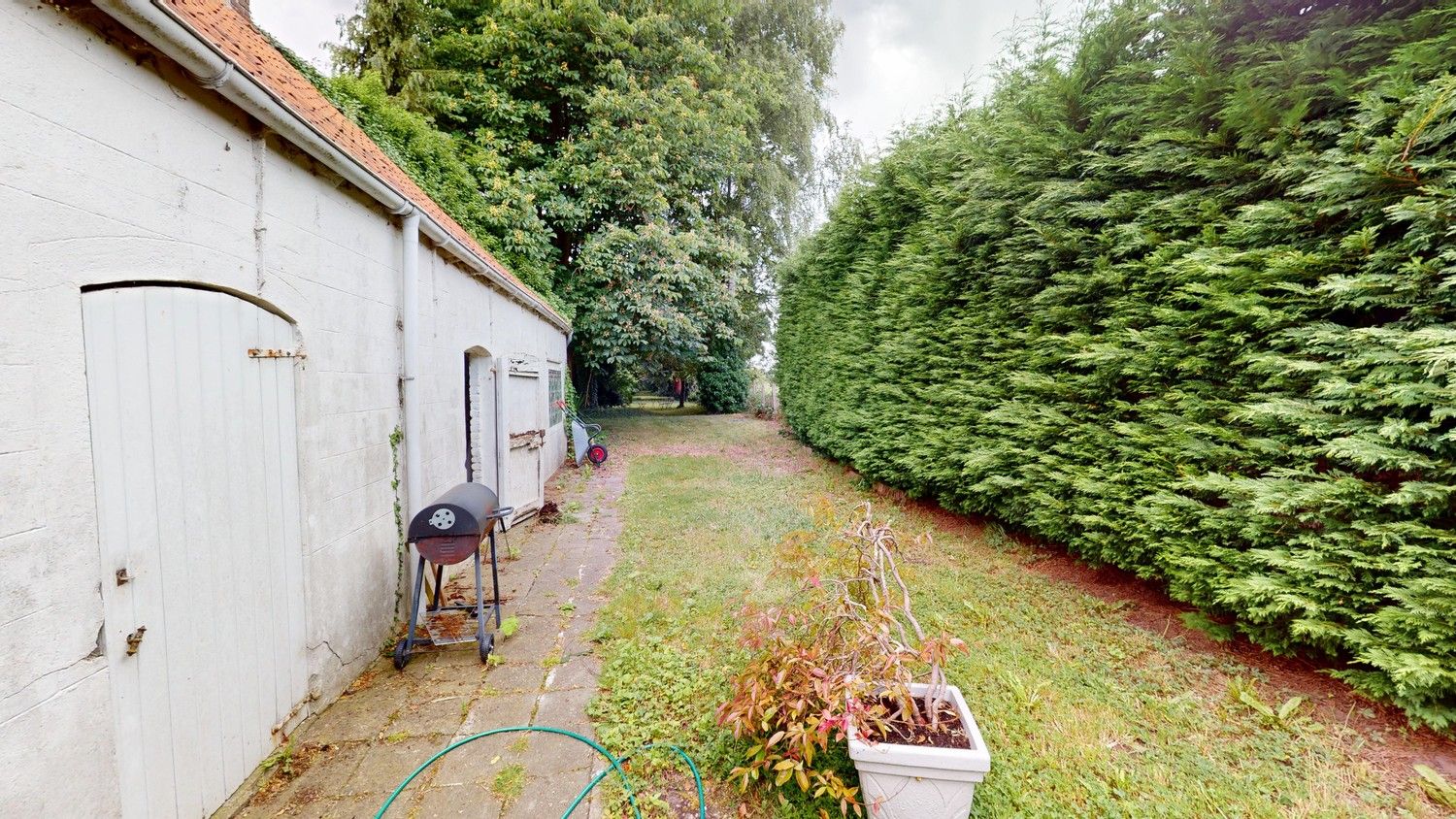 Te koop: Charmante halfopen villa in cottage stijl met ruime tuin en topligging! foto 13