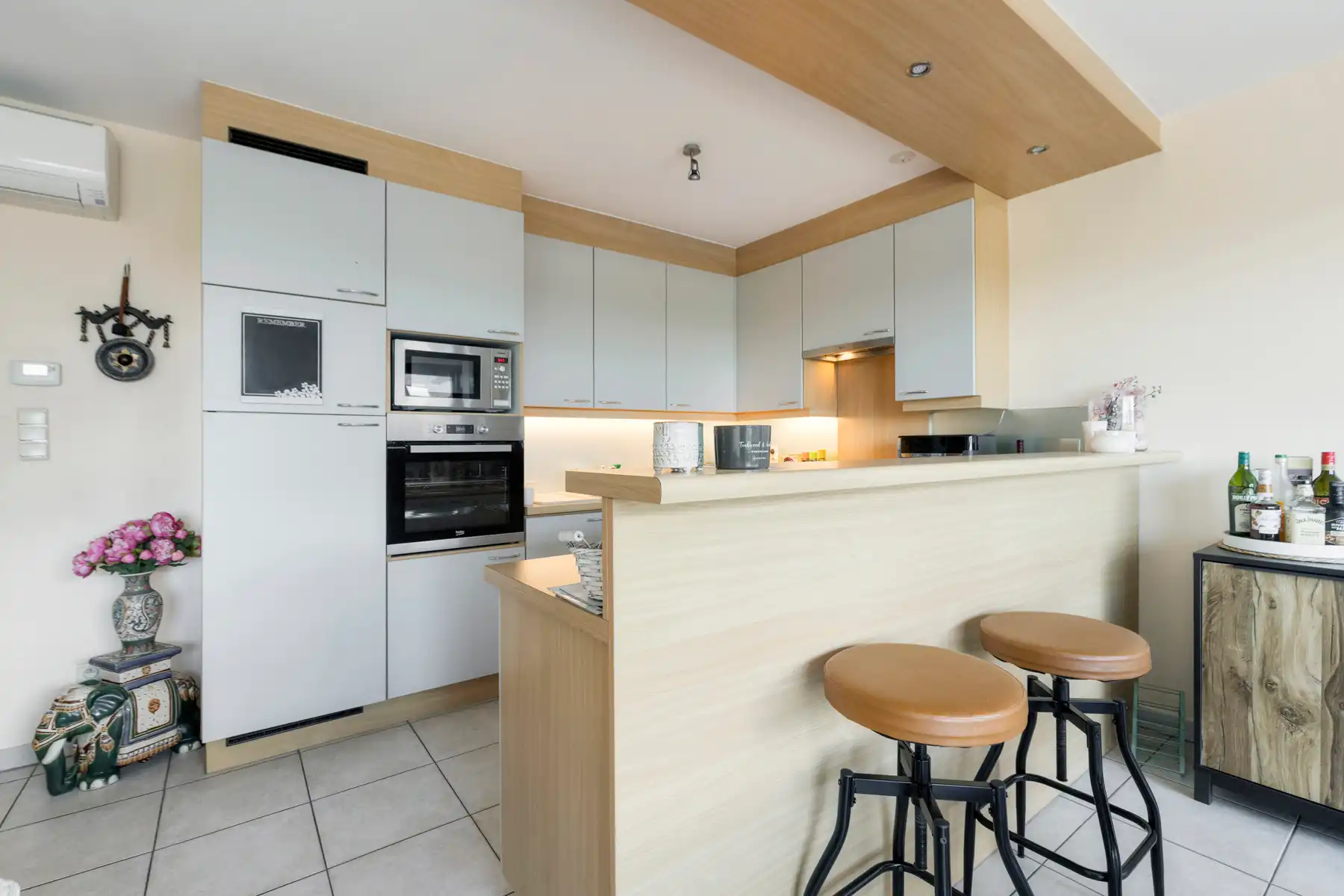 2-slaapkamerappartement met garage op centrale ligging foto 7