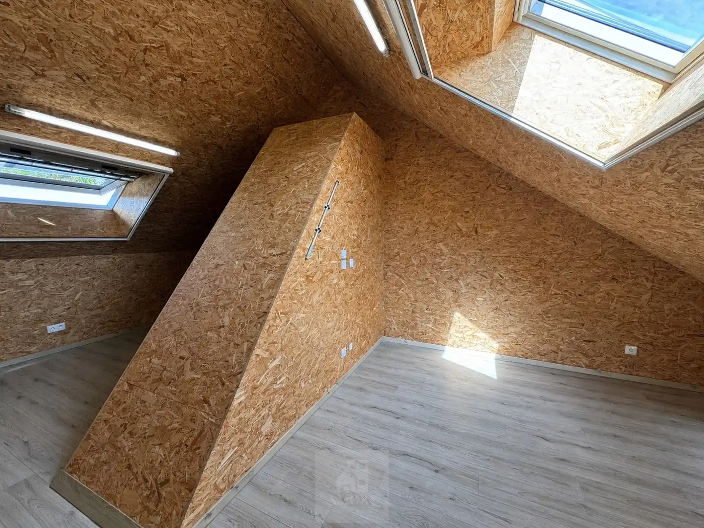 Instapklare woning met toffe stadstuin op gegeerde locatie! foto 17