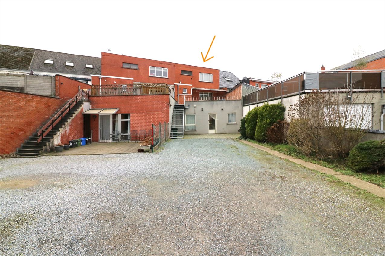 Centraal gelegen duplex appartement met 3 slpk., ruim terras en parking foto 32