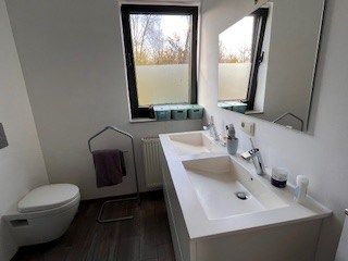 Instapklare woning met 2 slk, terras en tuintje foto 8