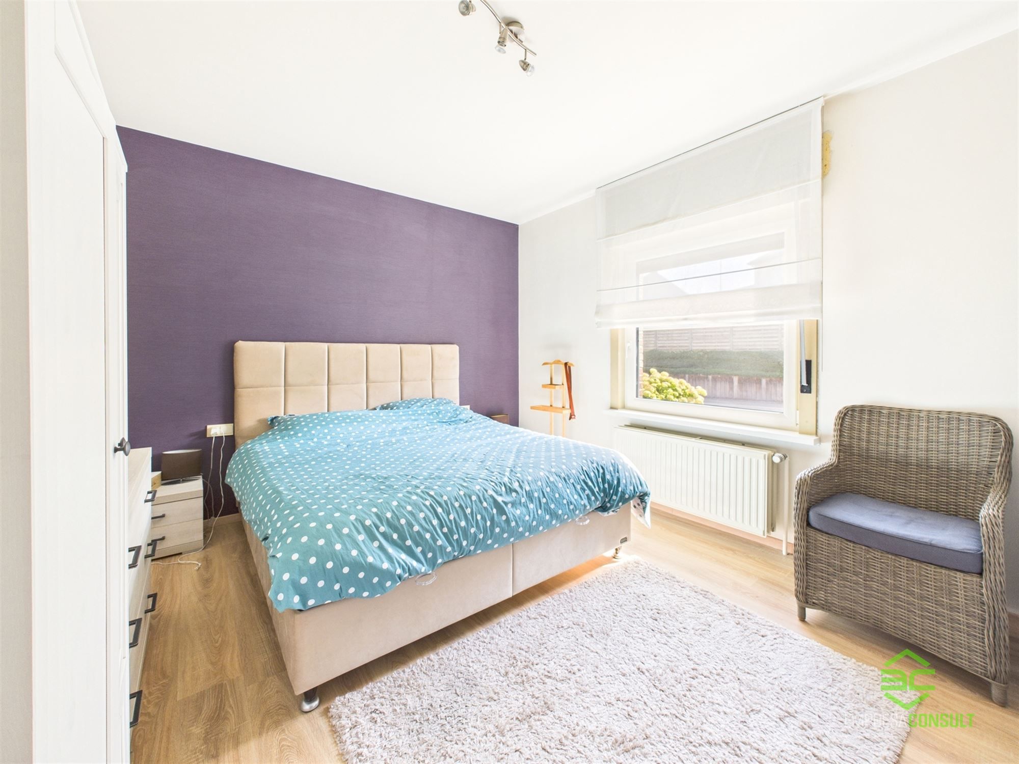 Instapklare gelijkvloerse woning met 3 slpk op 10a 21ca! foto 9