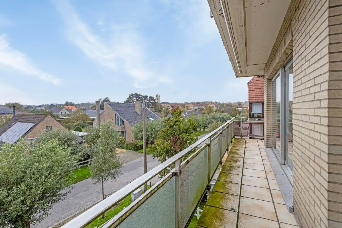 Te renoveren appartement met panoramisch terras en privéparking. foto 14
