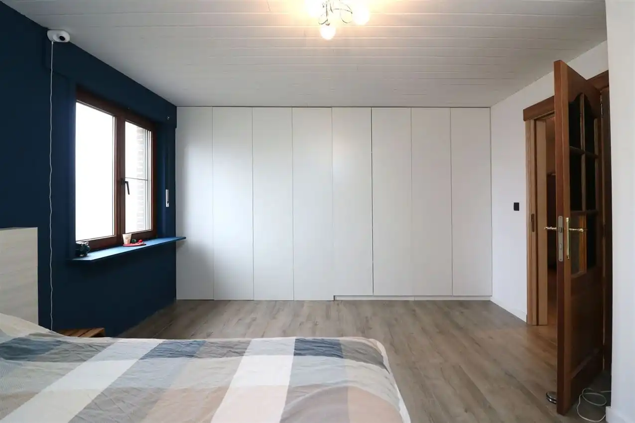 Villawoning met tuin op een goede locatie foto 31