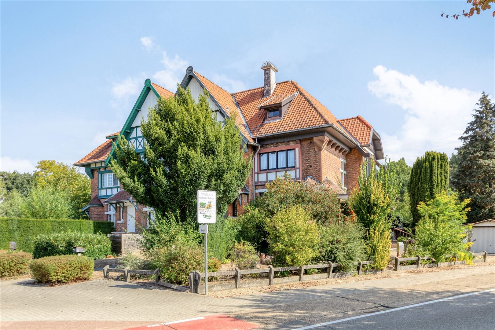 Hoofdfoto van de publicatie: TE KOOP: Karaktervolle woning te Heusden-Zolder!