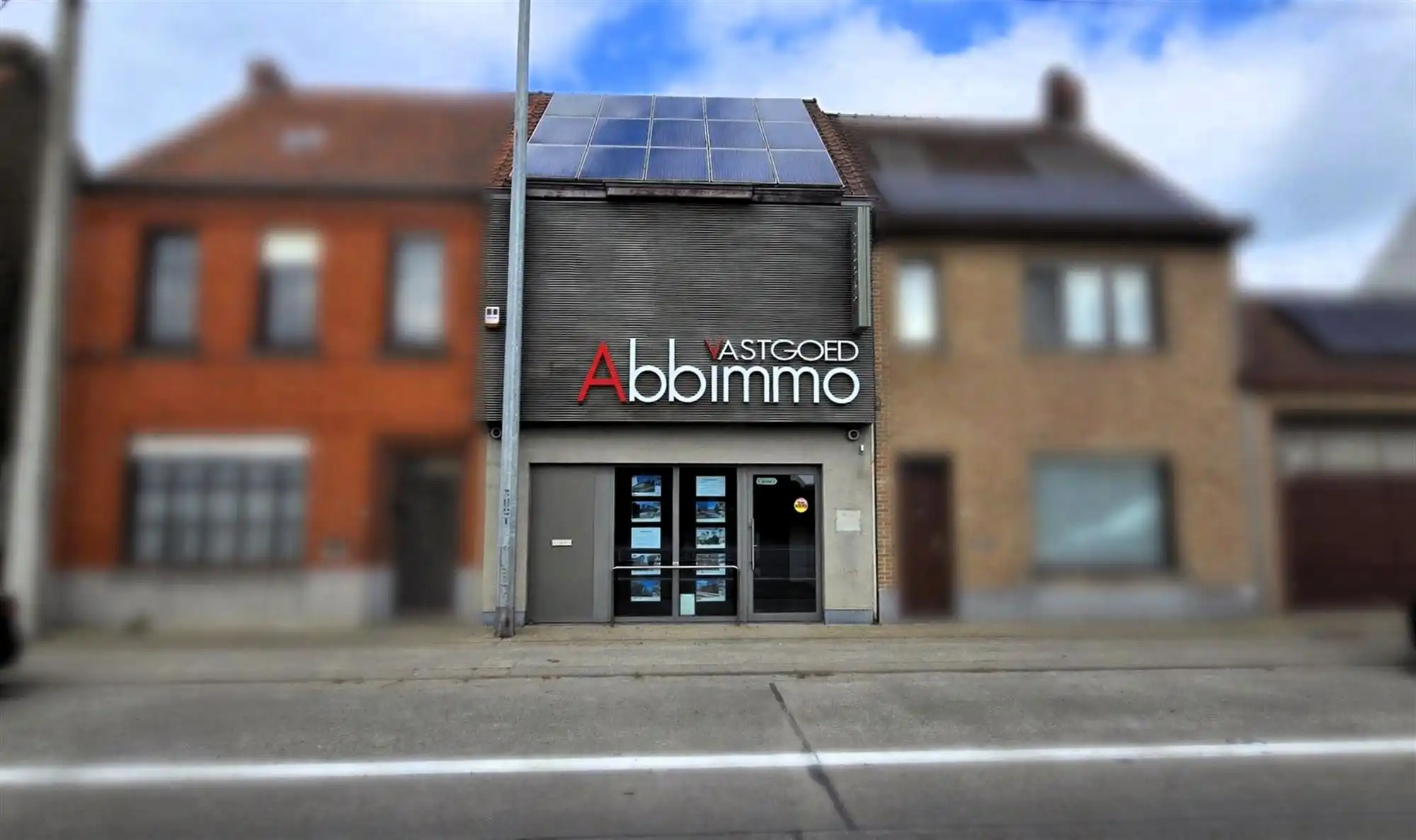 Kantoor te koop Kortrijkseweg 153 - 8791 WAREGEM