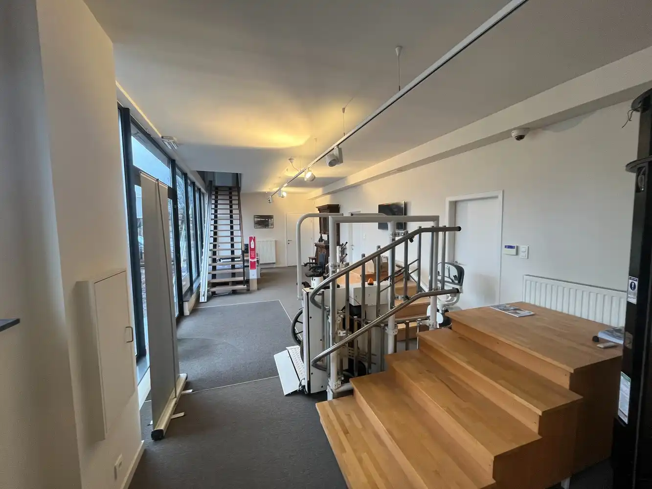 Bedrijfsgebouw +/- 775m² foto 4