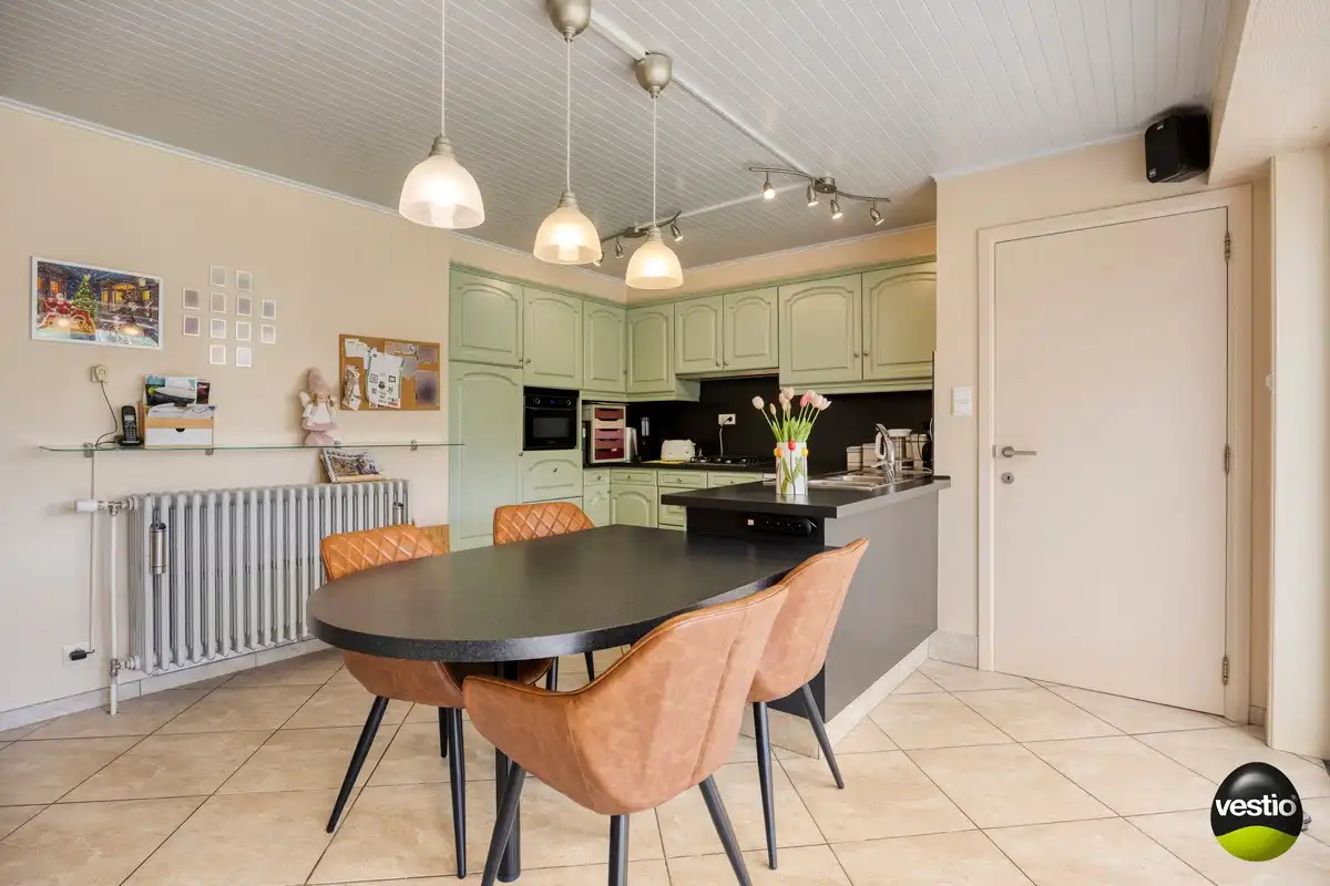 Gezinswoning met 3 slaapkamers, bureau en energiezuinige voorzieningen op toplocatie in Heusden-Zolder foto 4