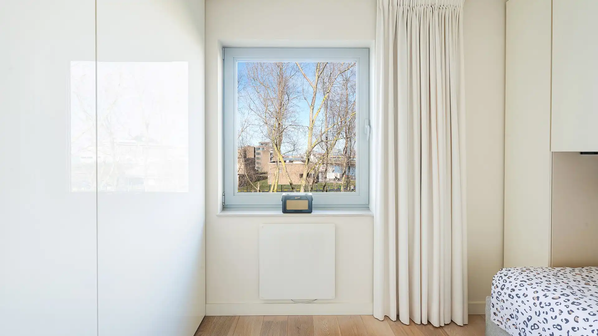 Modern en ruim appartement met zicht over de jachthaven foto 14