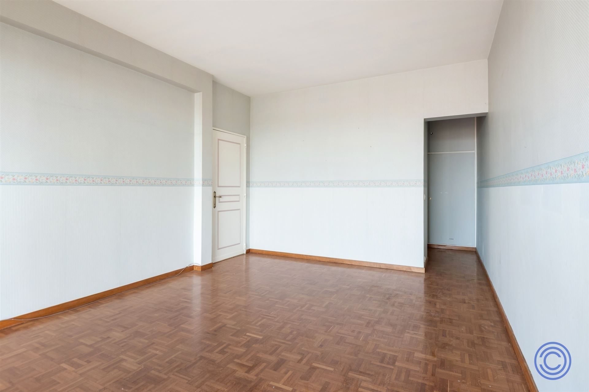 Ruim 3-slpk appartement ca. 138m² + 2 terrassen met prachtig uitzicht foto 16