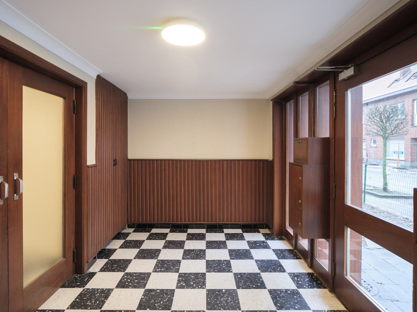 Op te frissen appartement met ruim terras in Wetteren foto 6