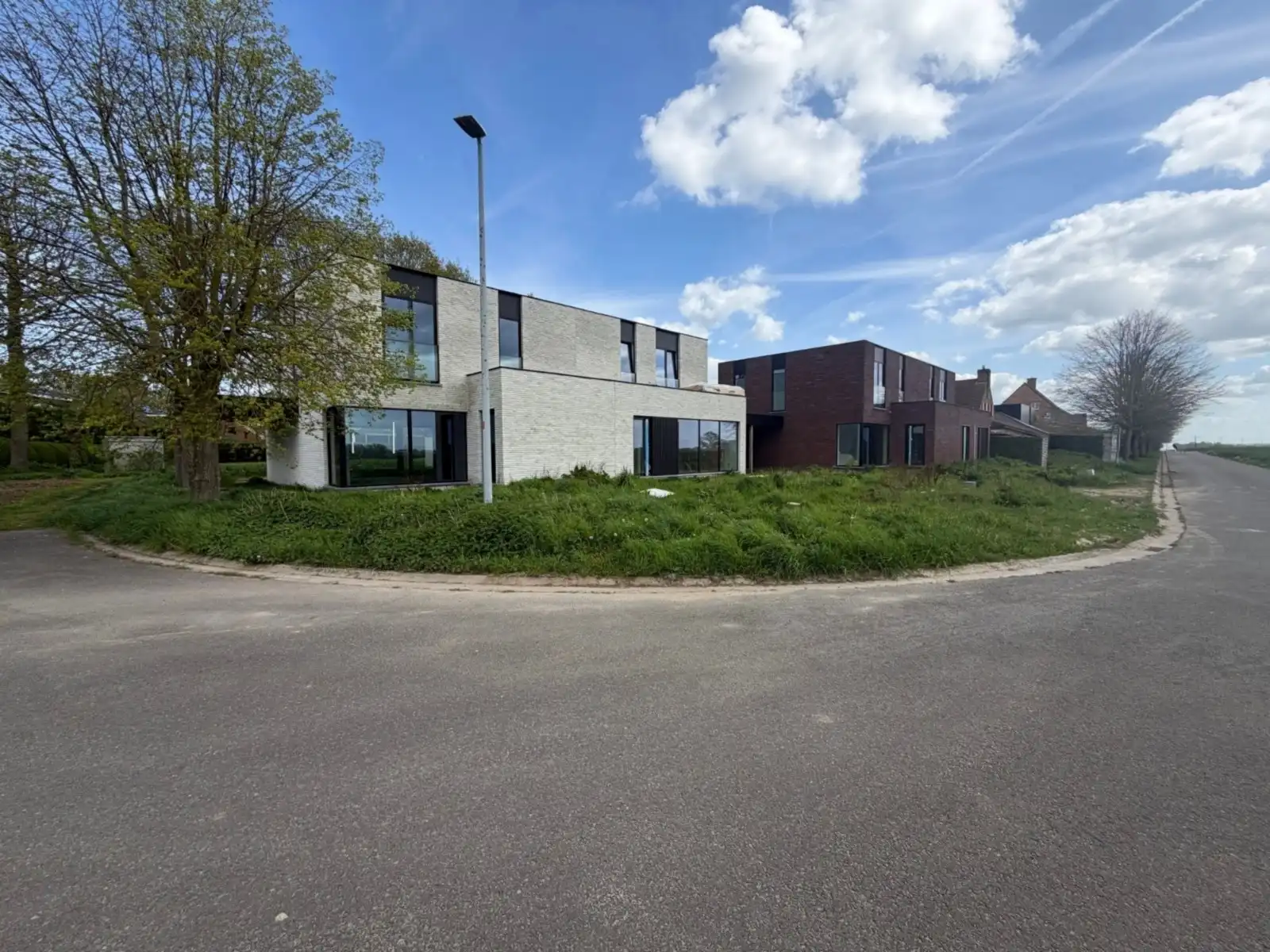 Rustig gelegen nieuwbouwwoning foto 2