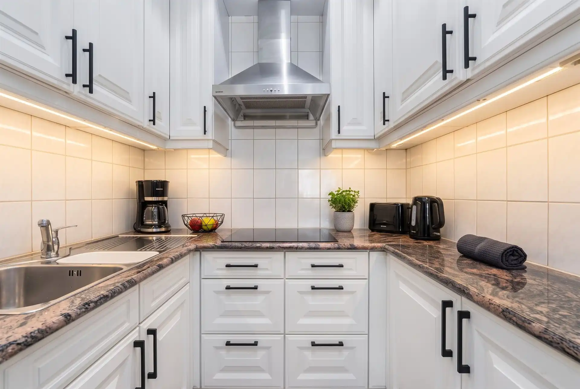 Appartement centraal gelegen met ondergrondse staanplaats foto 7