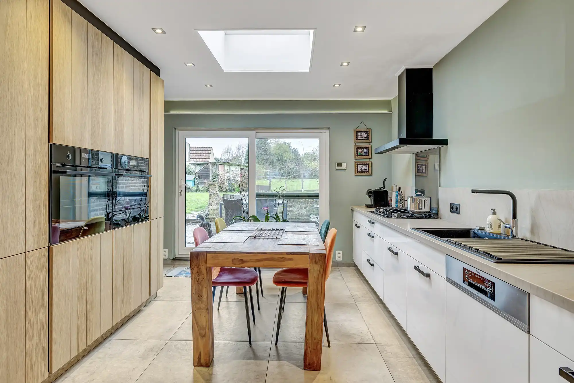 Instapklare rijwoning met 2 kamers op gunstige ligging foto 2