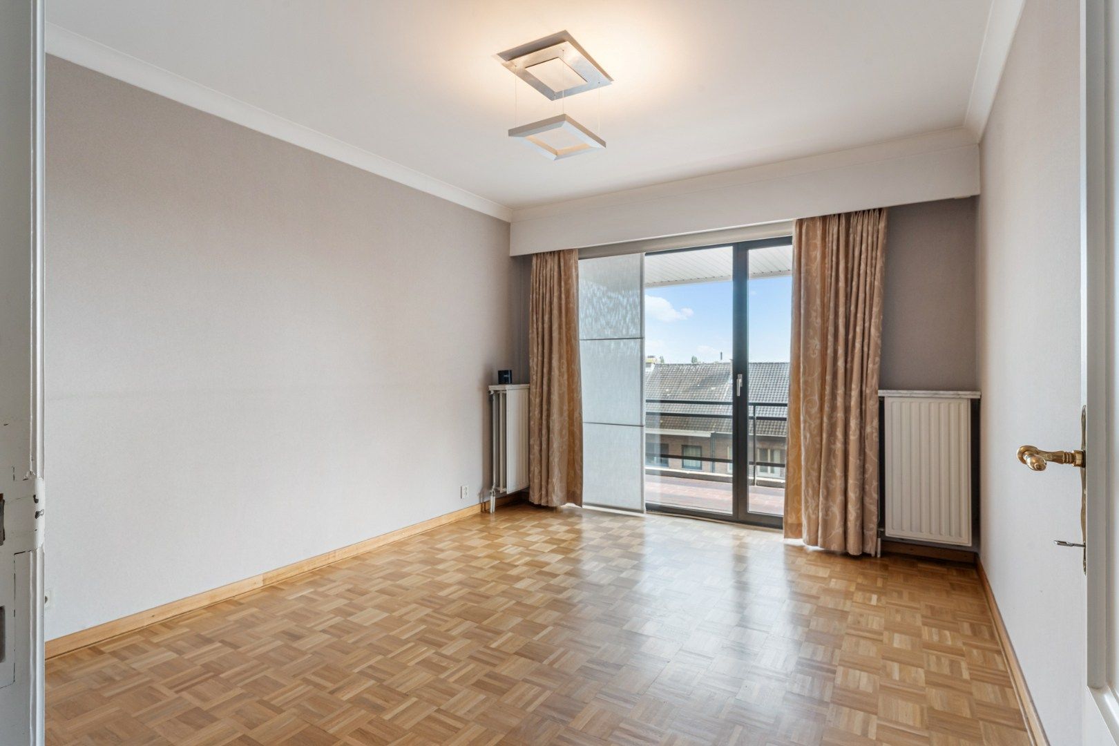 2 slpk appartement, 126 m², terras, autostaanplaats, kelderberging foto 15